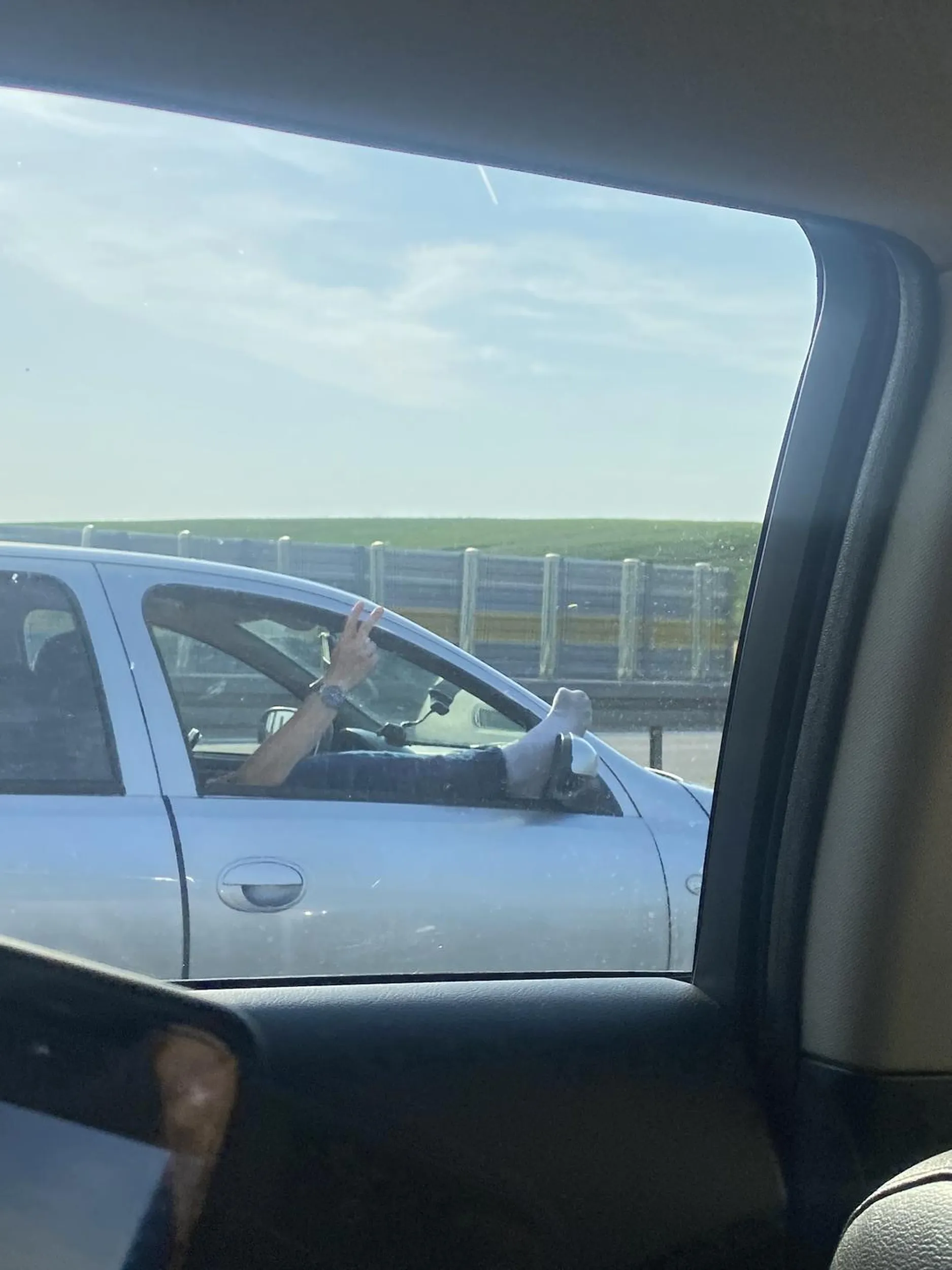 schowaj brudne giry corsiarzu