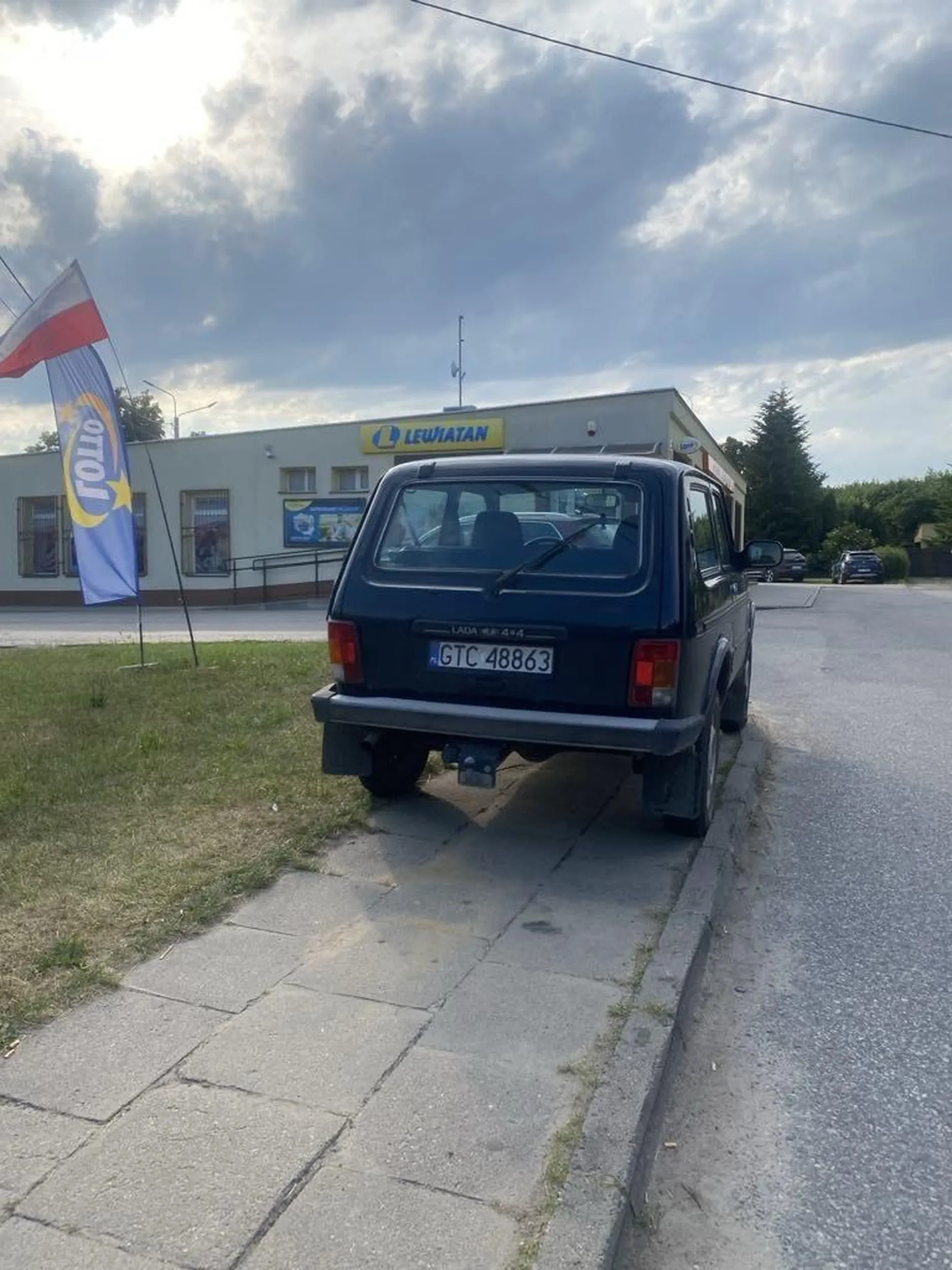 Łysy parkować nie potrafi