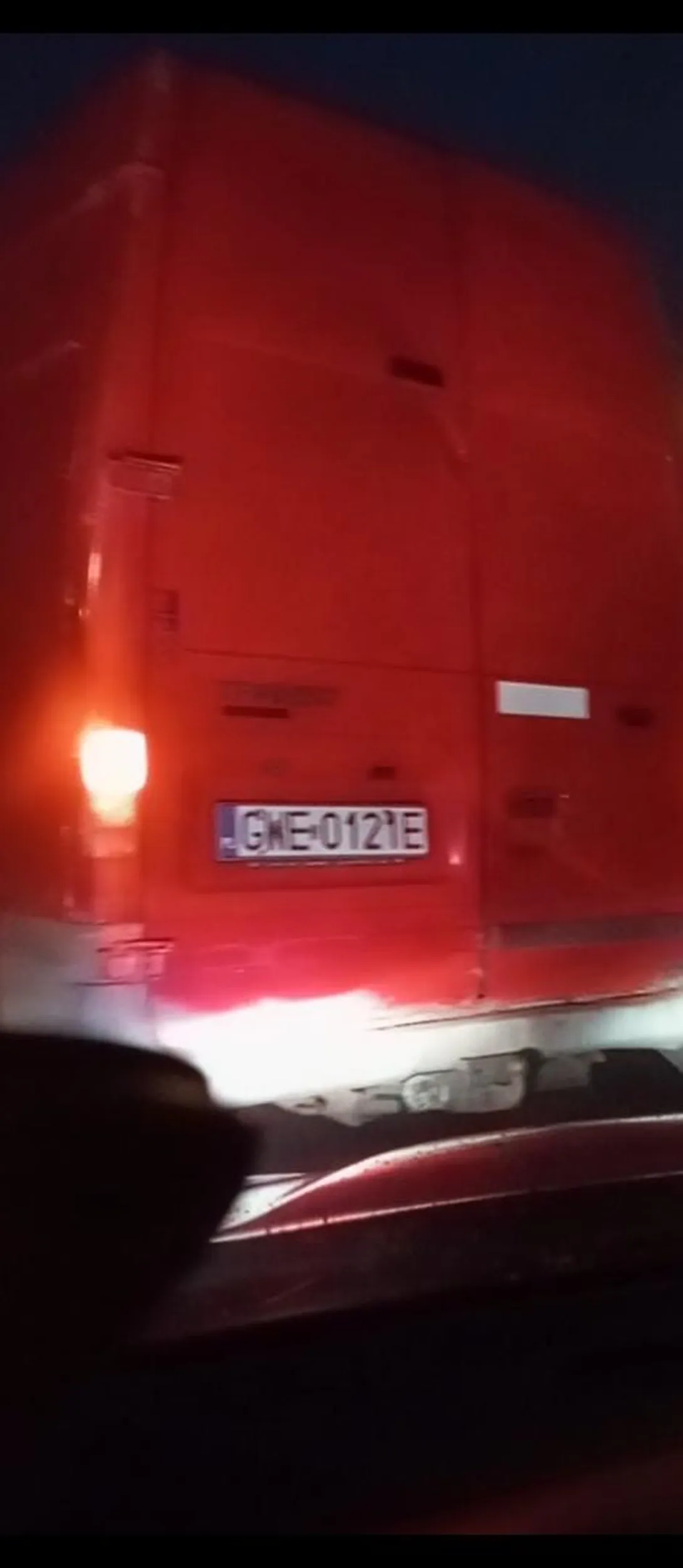 Wjazd na obwodnicę a ten hamulec i sobie zawraca oszołom