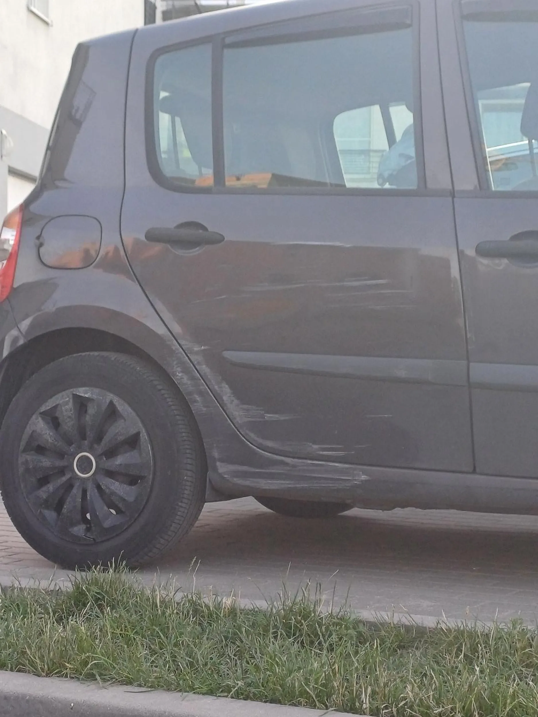 Rozwaliła blok i nie chce się przyznać