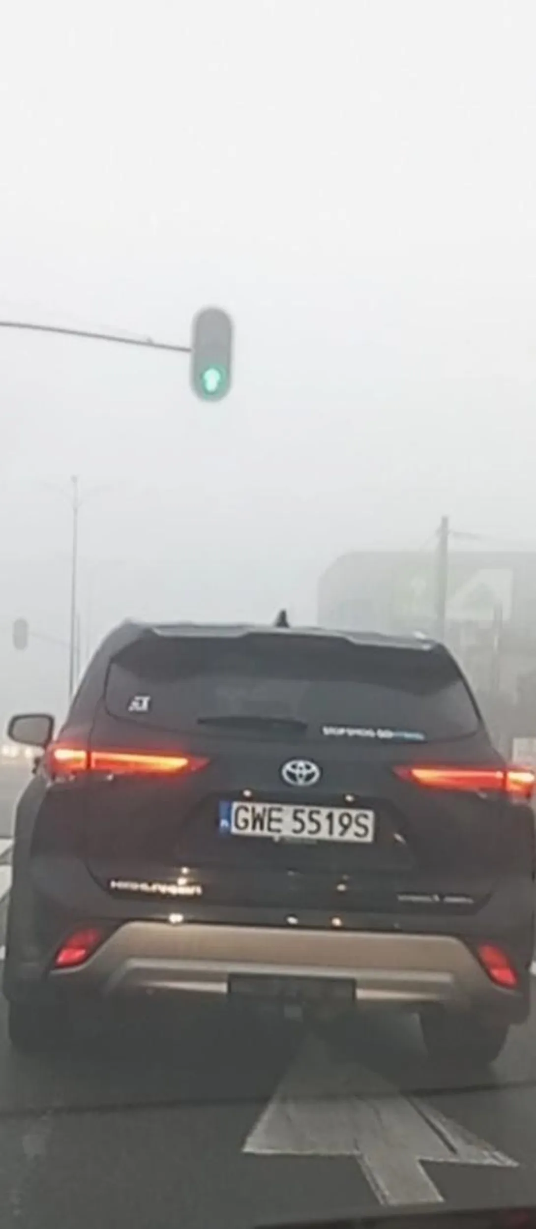 Ci z gwe myślą że w Polsce jest ruch lewostronny