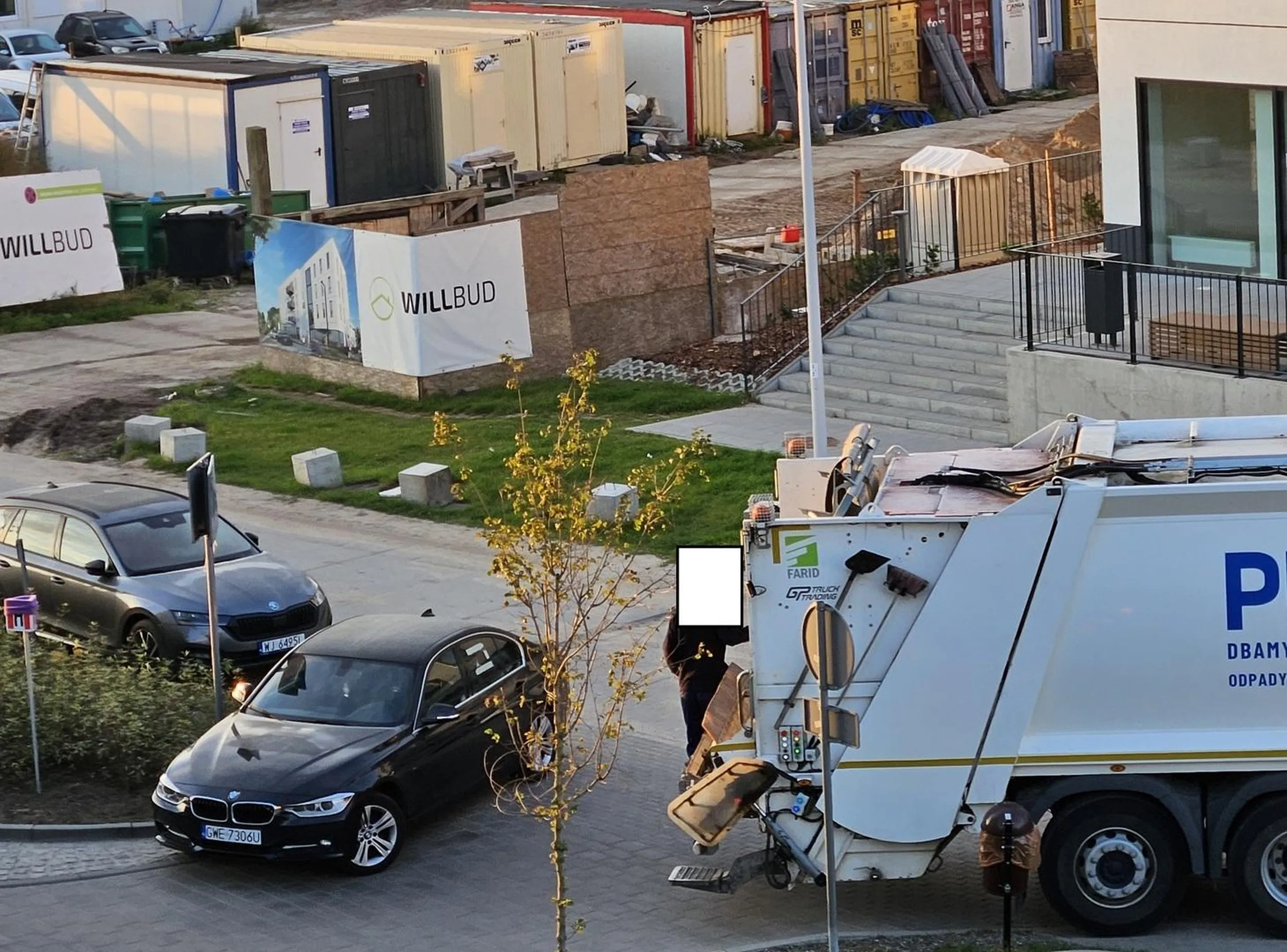 ja rozumiem, że mając BMW to wszędzie można parkować, ale jednak jakieś granice chyba są...