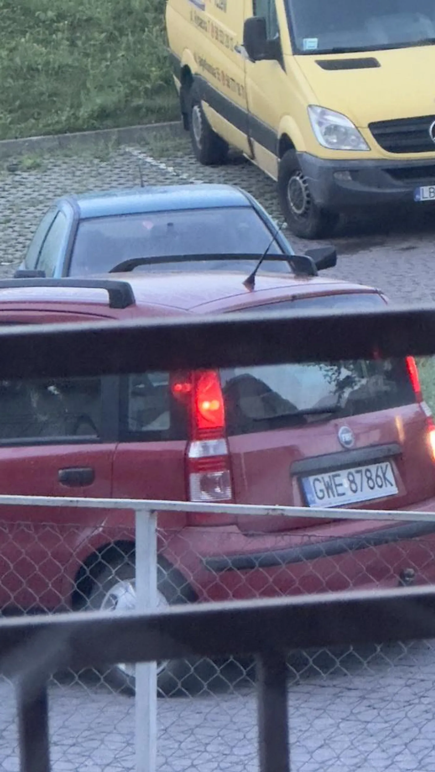 Okurwieńcu nie budz ludzi o 4 rano upalaniem swojej zdechlej pandy