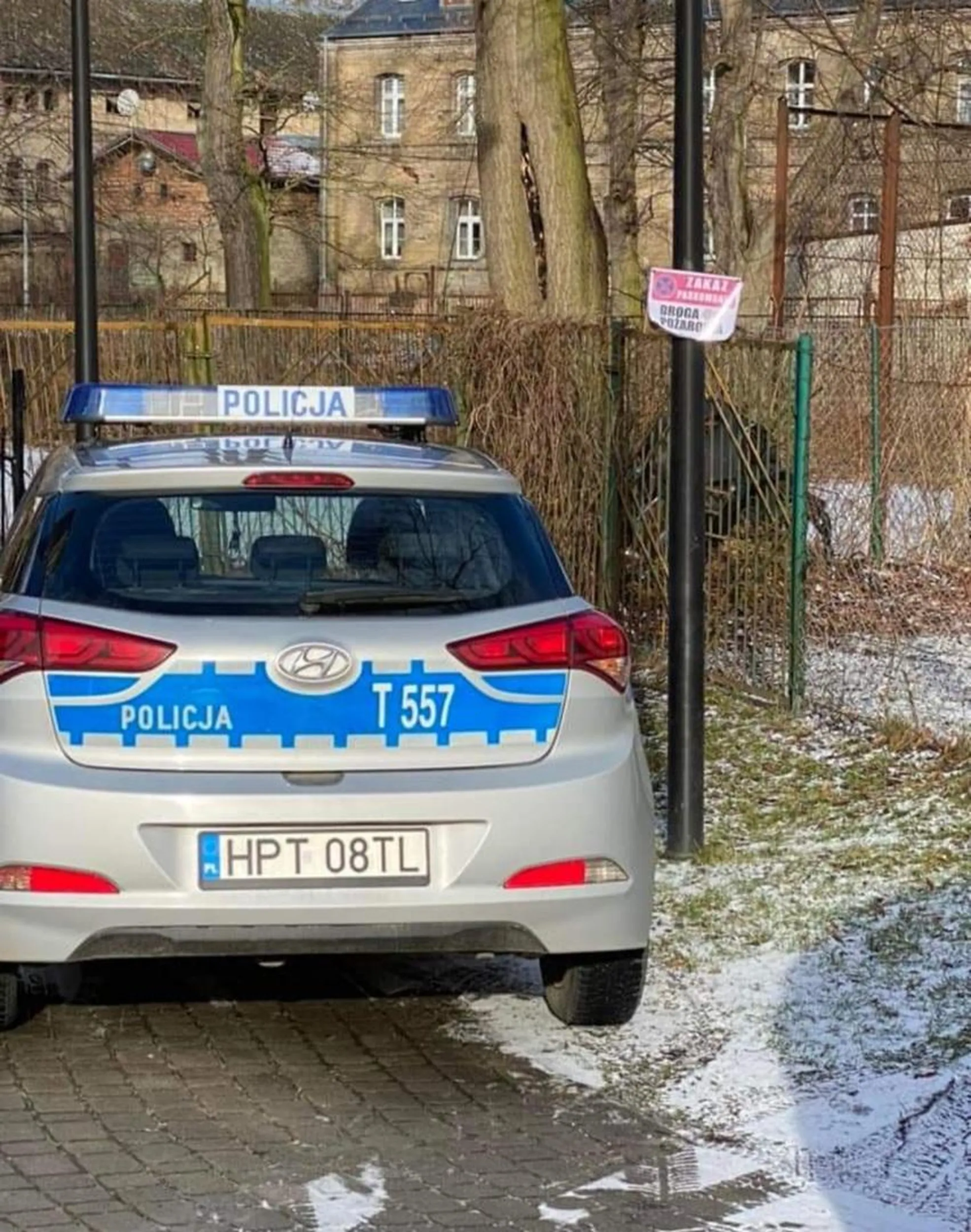 Widac ze ktoś musi sie doszkolić w czytaniu.