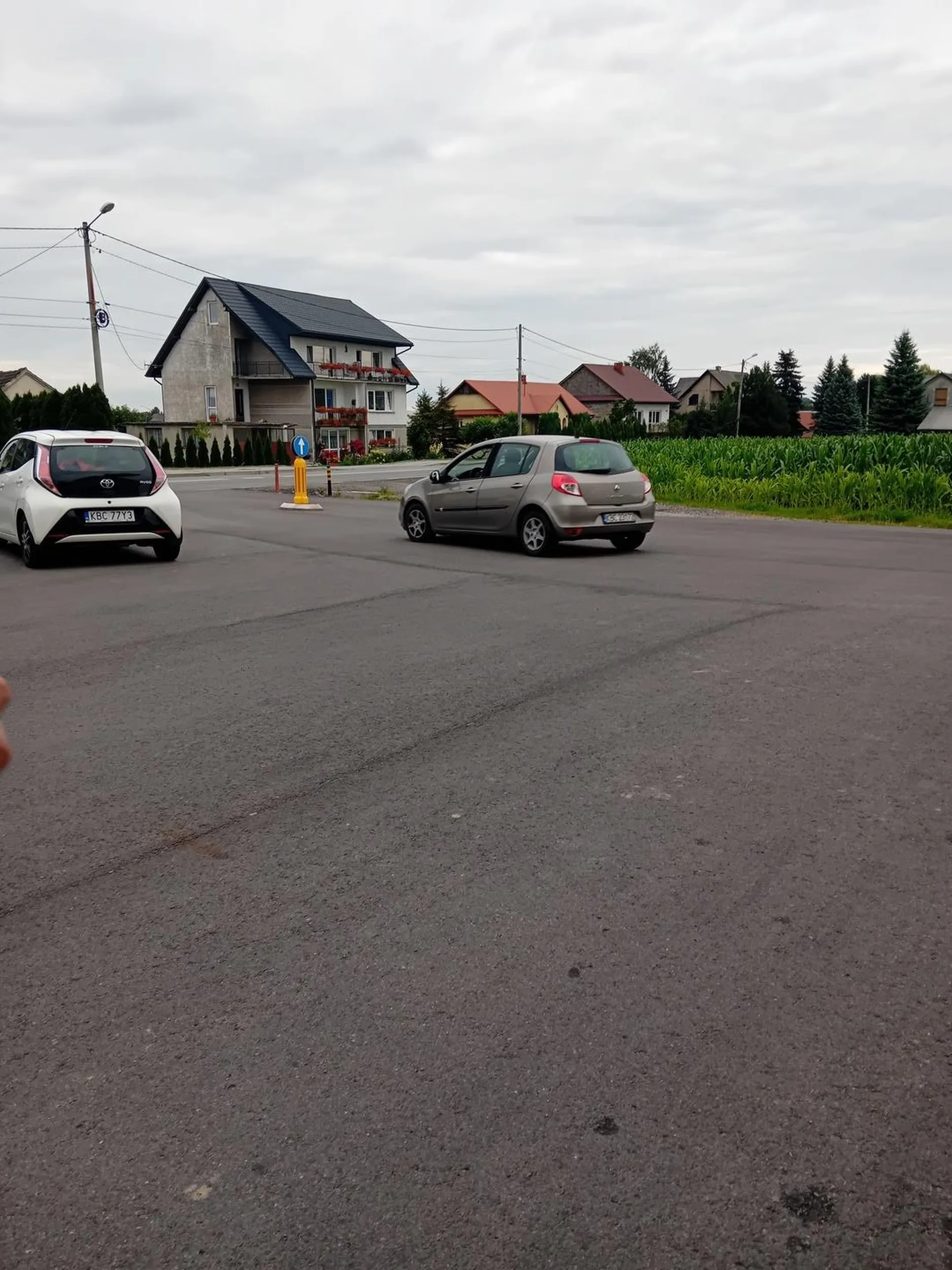 dobry pan szymon ale wnuczka sie puszcza na lewo i prawo i jeszcze raz lewo