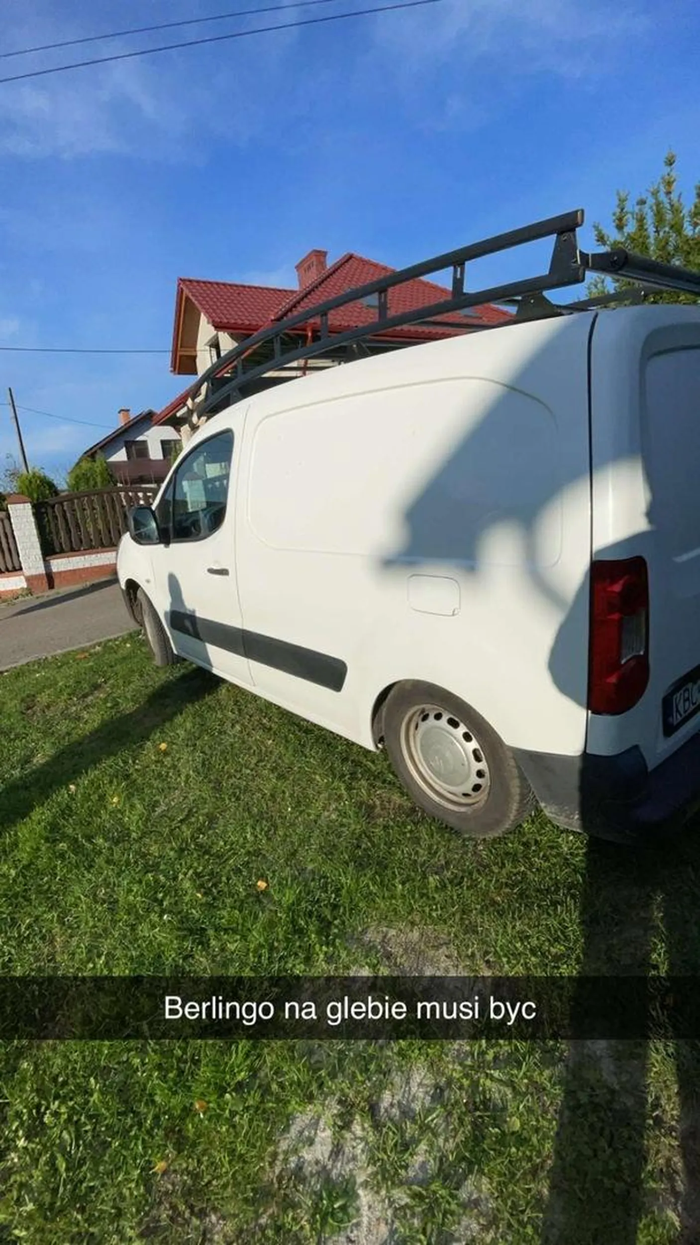 Widziałem jak chłop pakował pustaki szalunkowe (na oko ponad tone) pozniej z tymi pustakami na glebie roku leciał 120 w zabudowanym Ogolnie zdrowka mordeczko