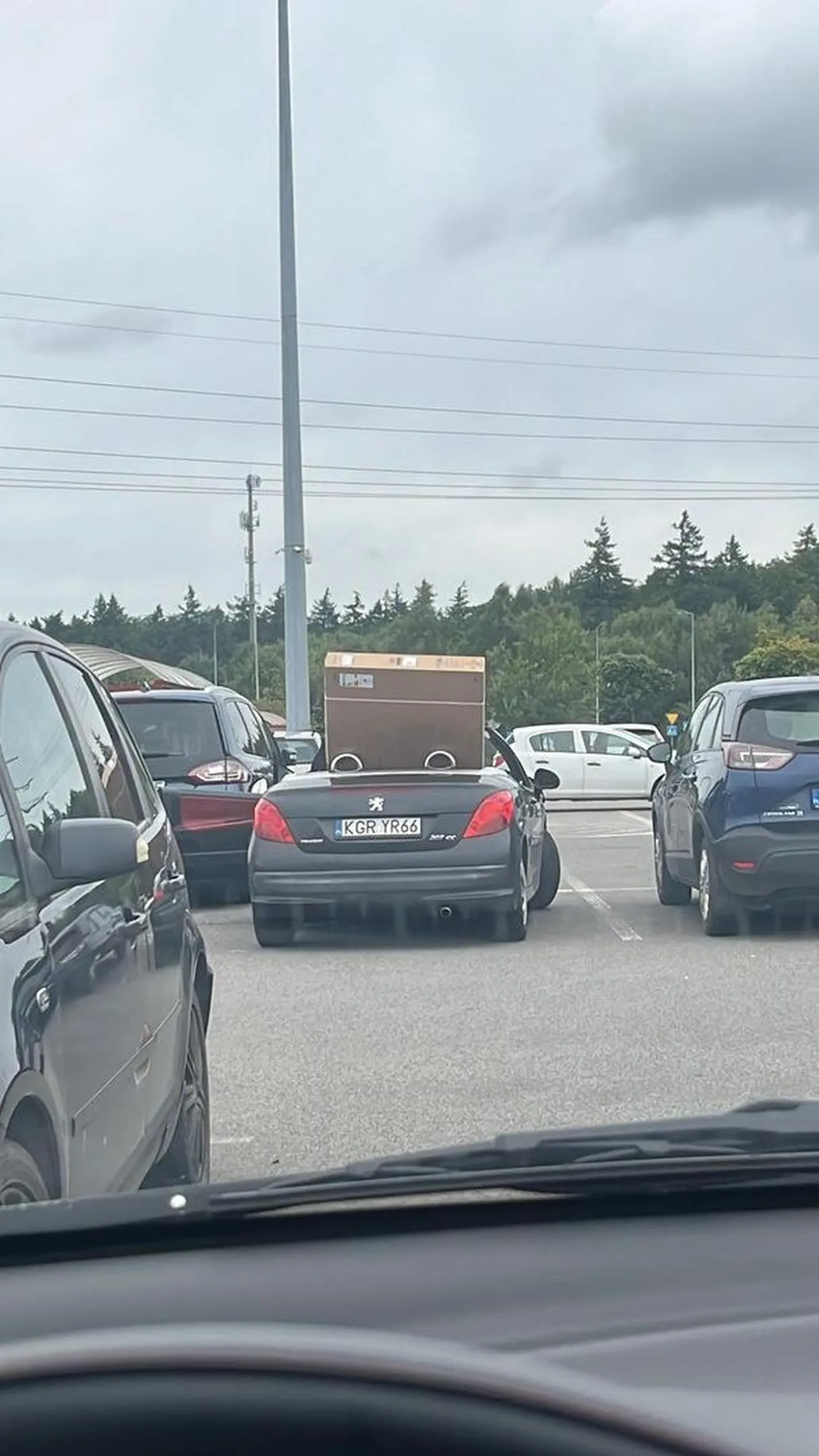 Obyś tylko wypadku nie spowodował tym telewizorem