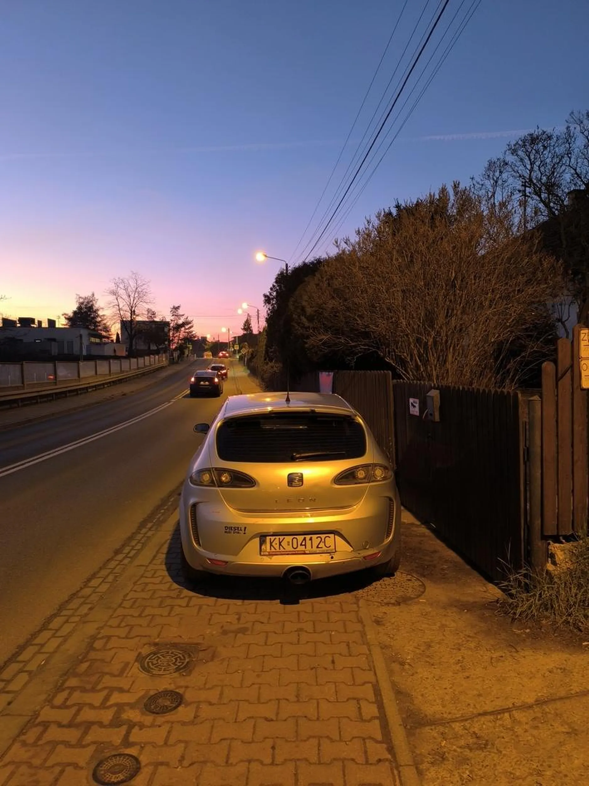 Uzyskał prawo jazdy, pomimo, że nie potrafi parkować