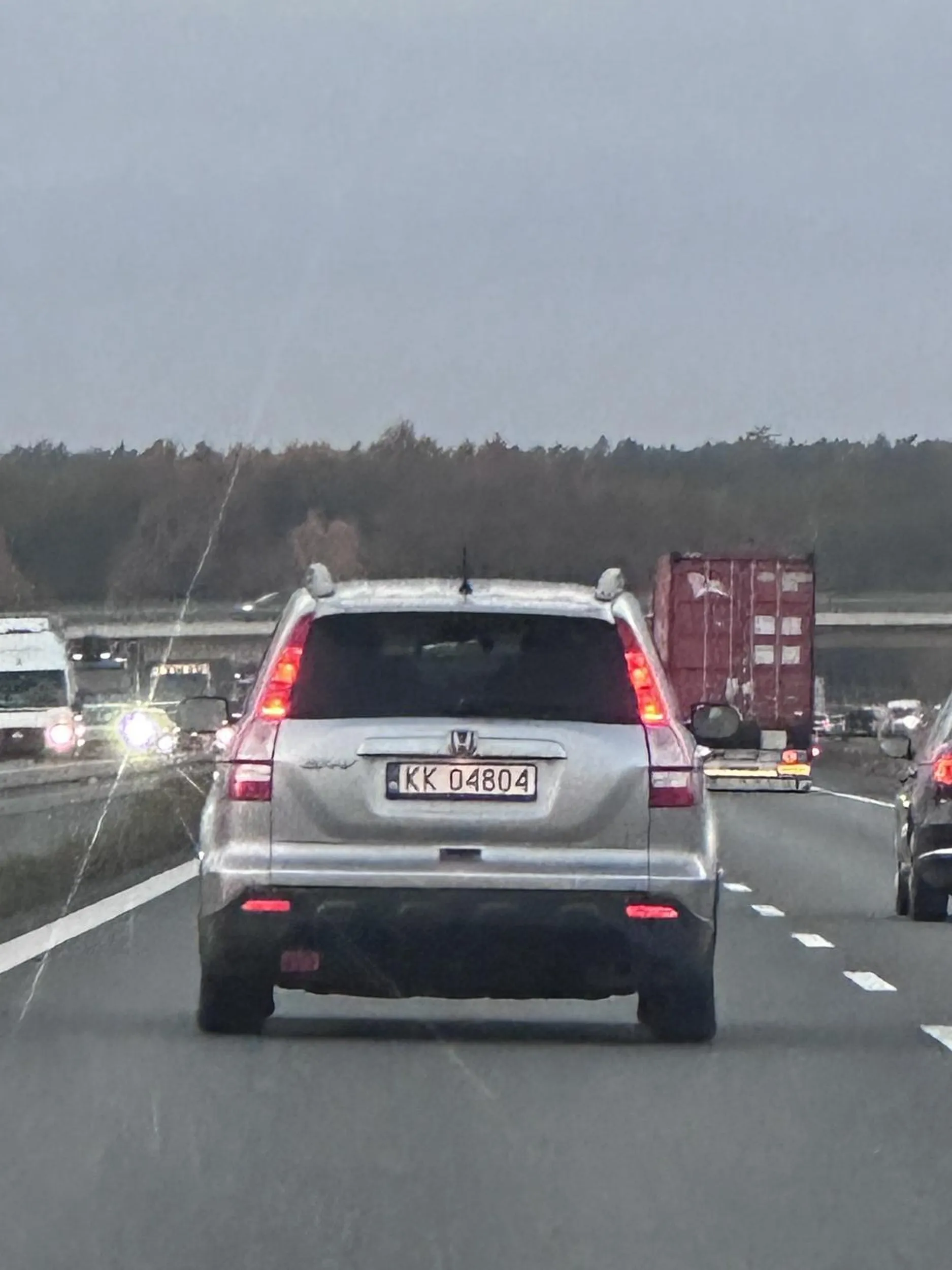 Poganiać to możesz stara do kuchni a nie ludzi na autostradzie tym sztruclem