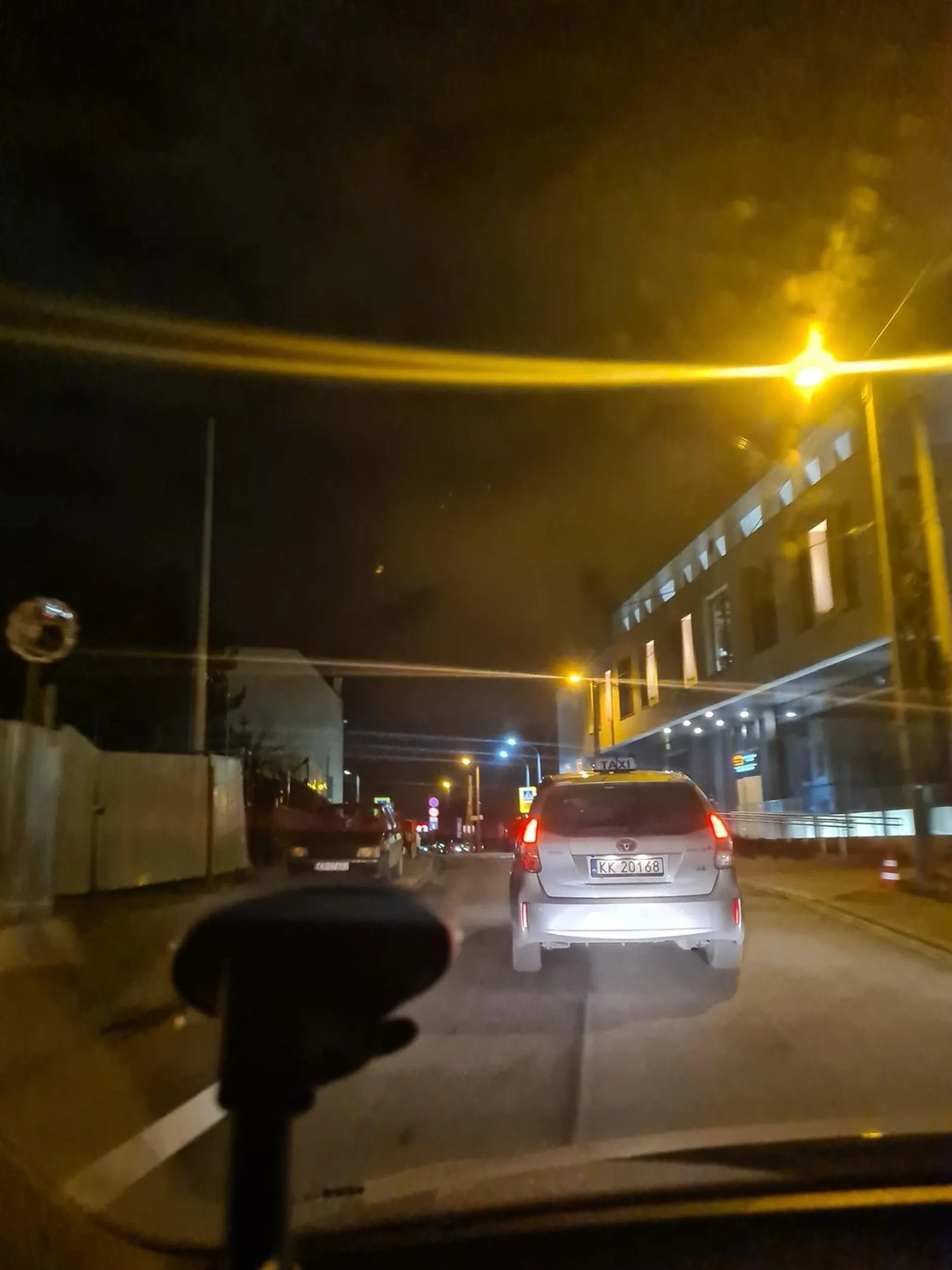 Kierowca wymusza pierwszeństwo