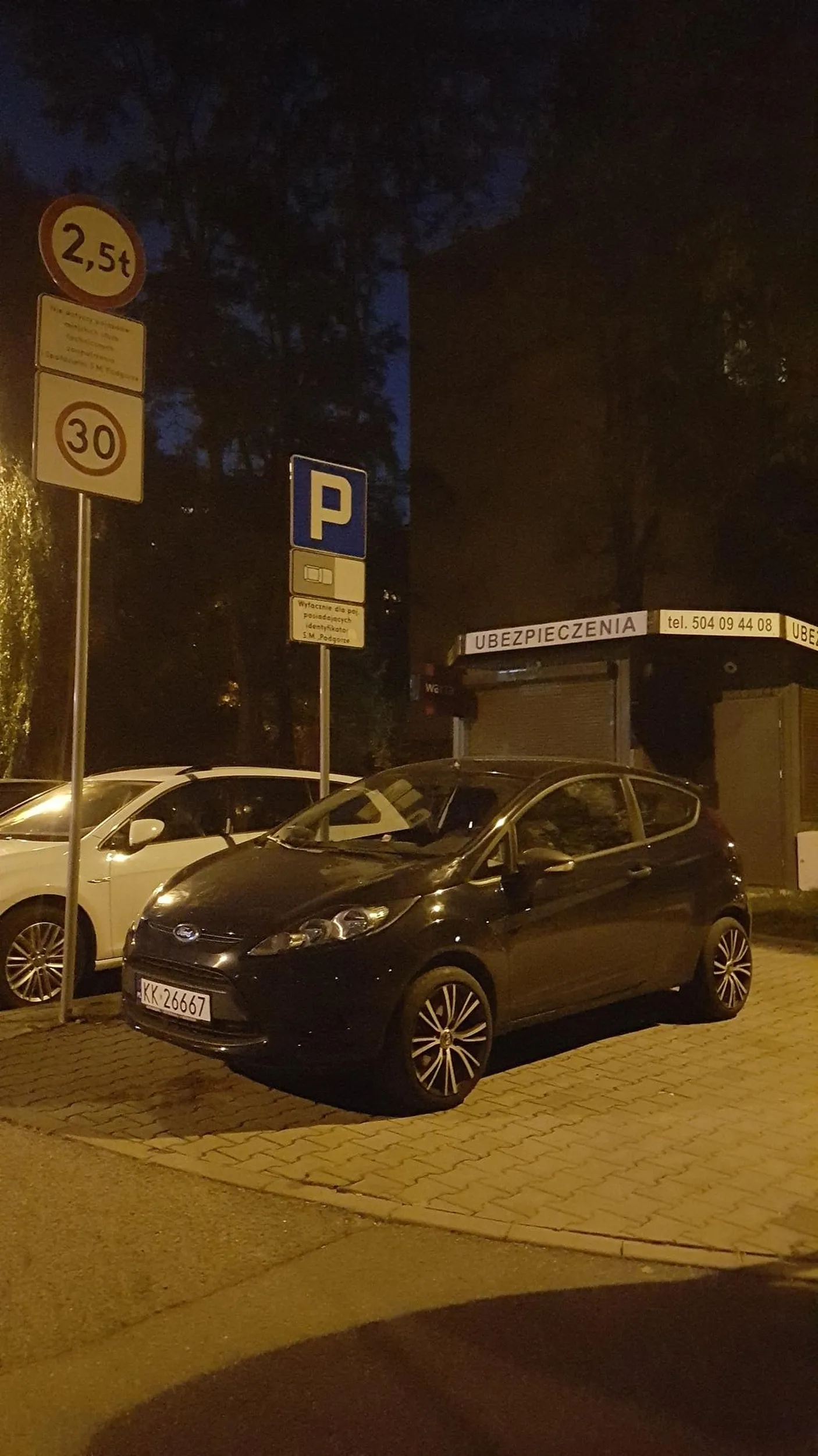 Kolejny zjeb który nie widzi znaków