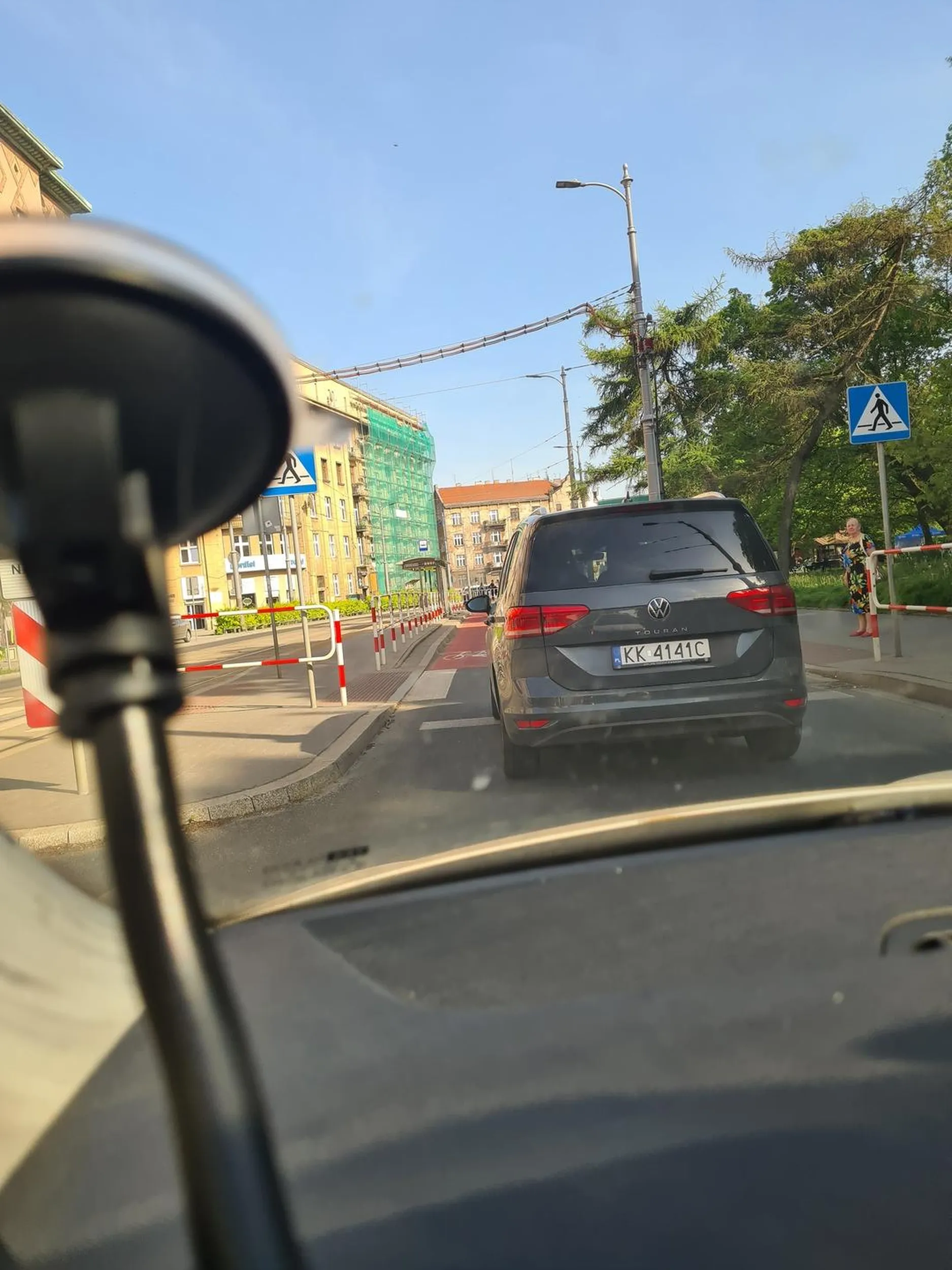 Kierowca wymusza pierwszeństwo