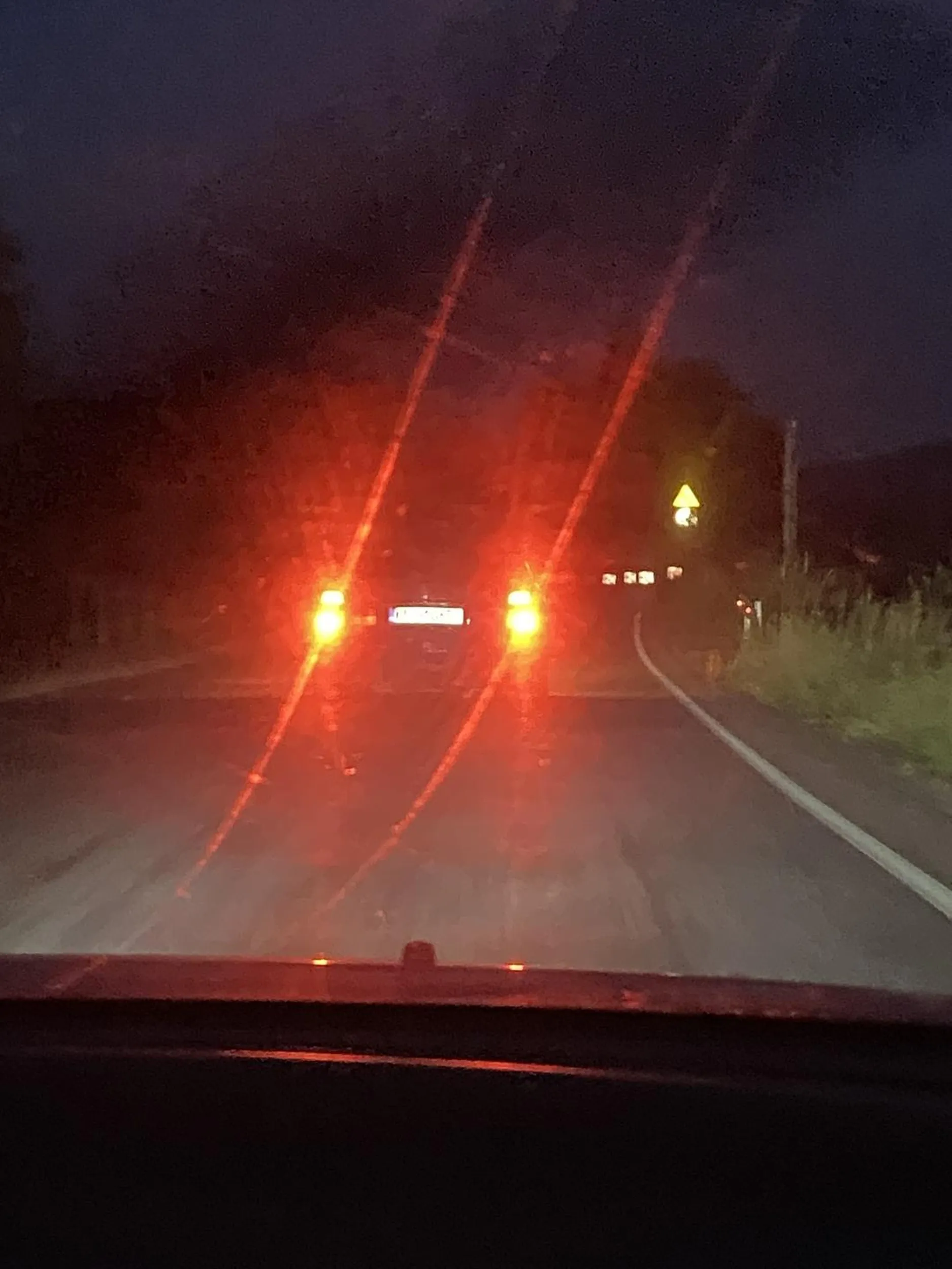 Wyłącz przeciwmgielne w tym trupie