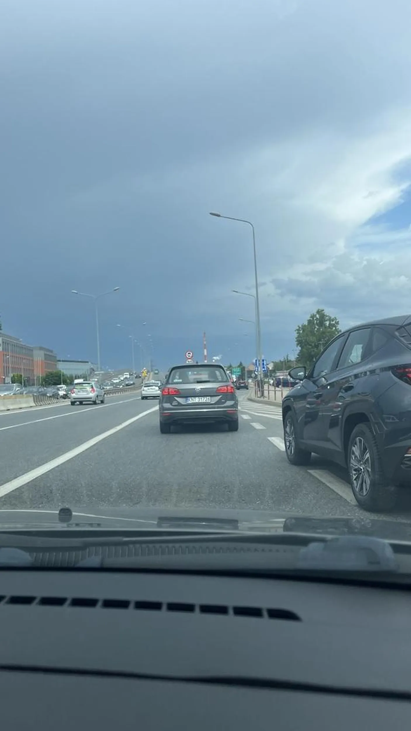 w ogóle nie umie jeździć