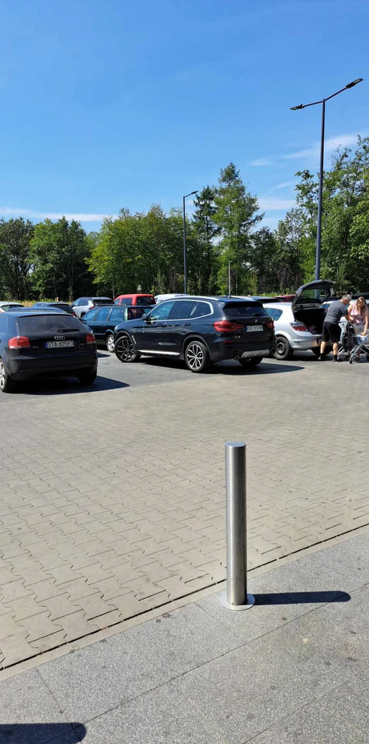 Proponuję skierować sie na ponowne badania okulistyczne