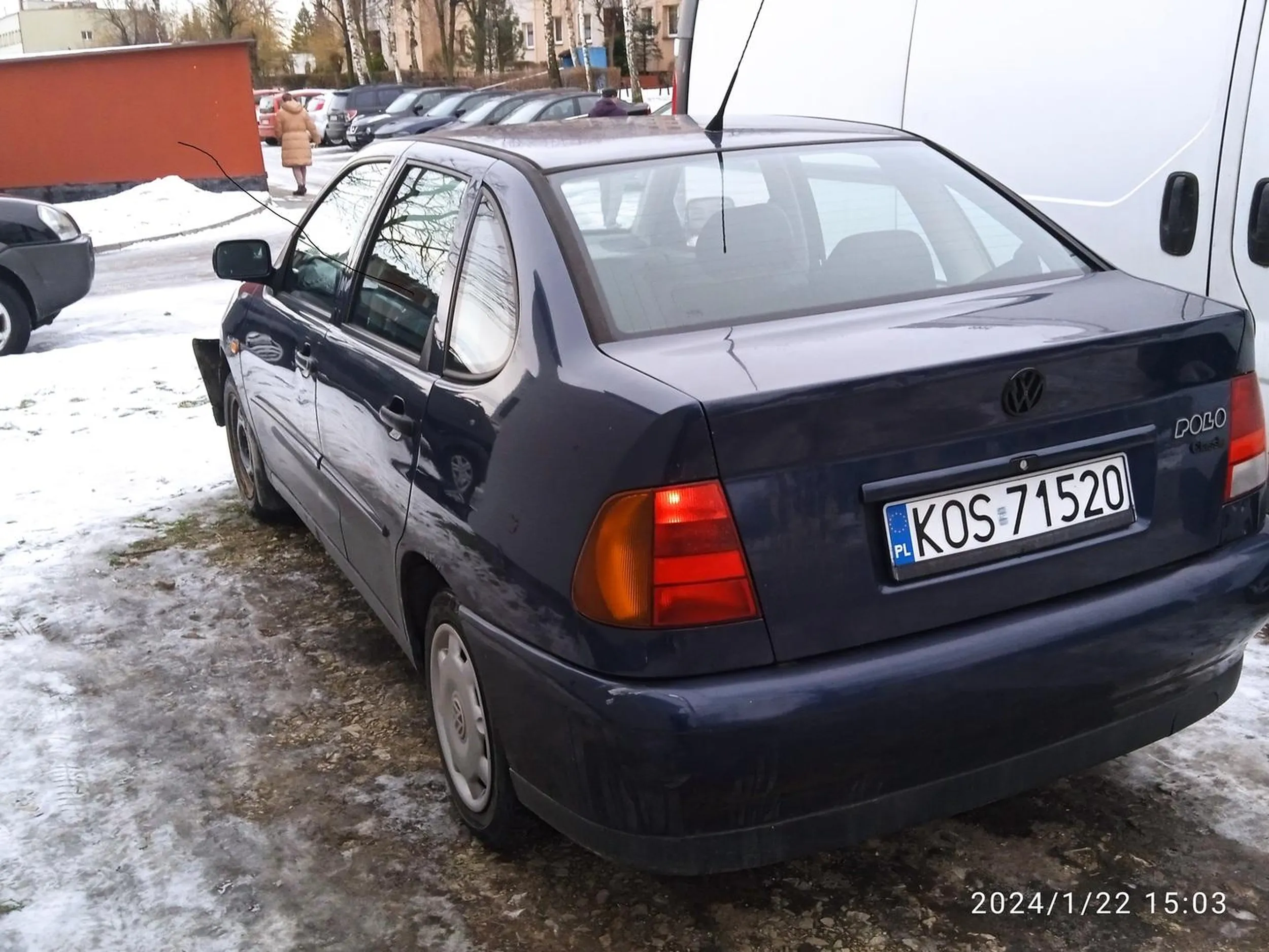 uszkodził dwa pojazdy i uciekł z miejsca zdarzenia