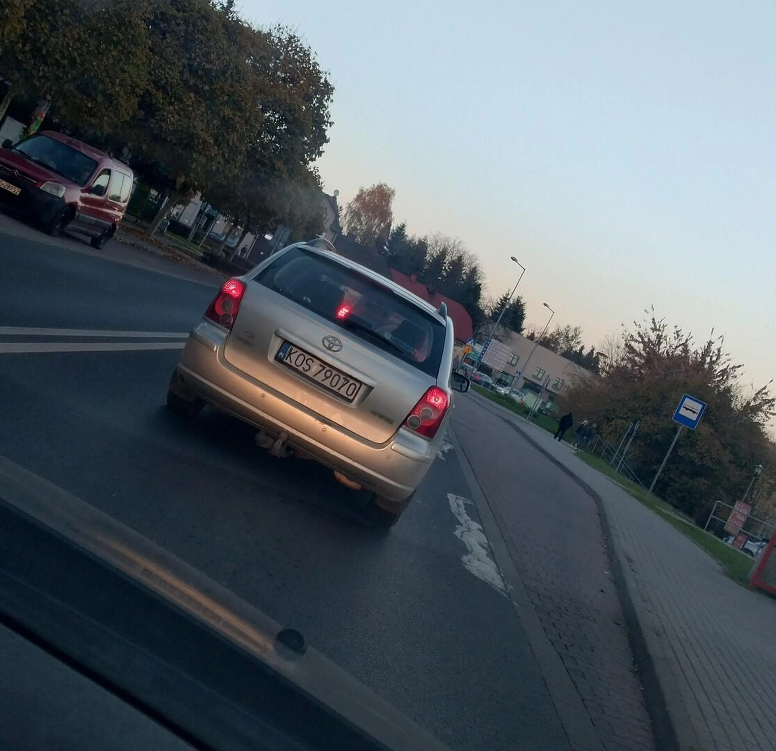 Nie ustąpienie pierwszeństwa. Kierująca rozejrzała się chociaż czy kompletnie bezmyślnie zajeżdża drogę?