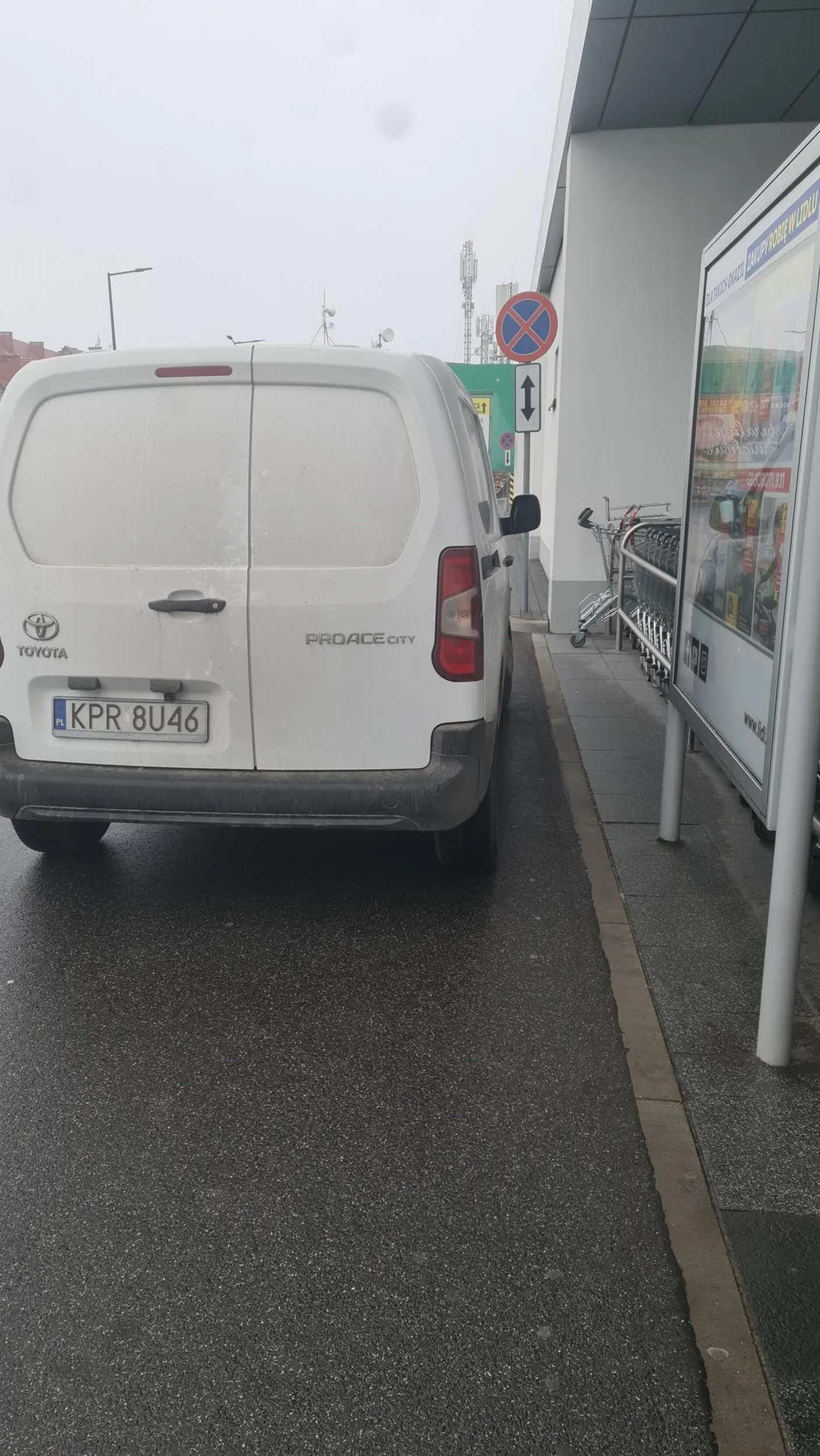 Czy znaki nie obowiazują ?