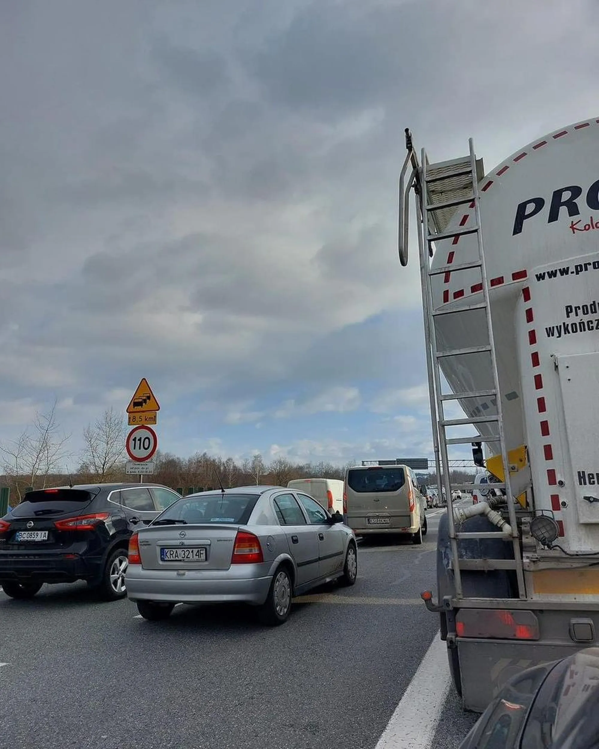 Blokuje korytarz życia