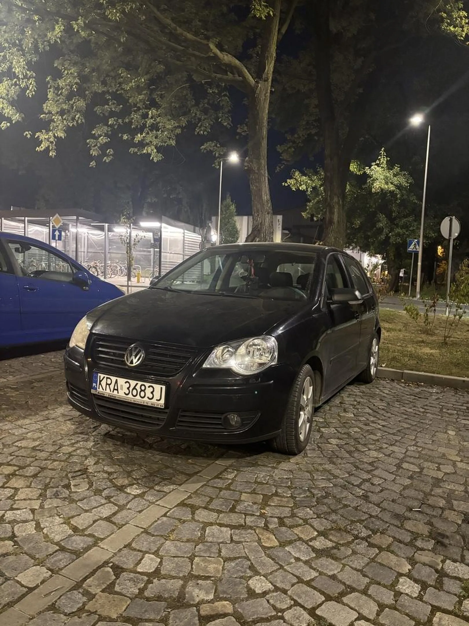 Naucz się parkować, zajmujesz dwa miejsca na raz!