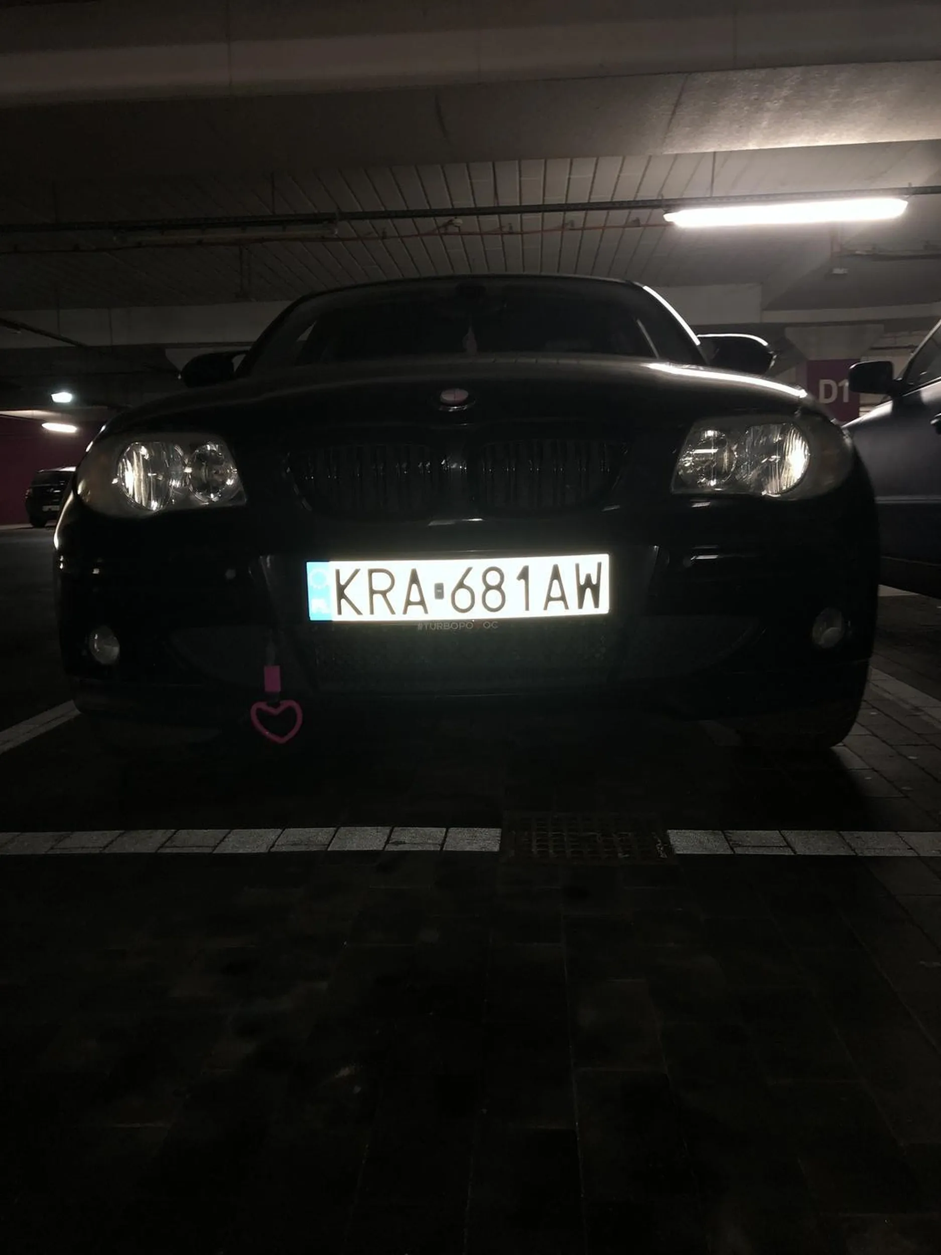 Pozdrawiam Ruda Pania, dobrze jezdzi i przede wszystkim bezpiecznie! Dziki lubią sie w nia wbijac