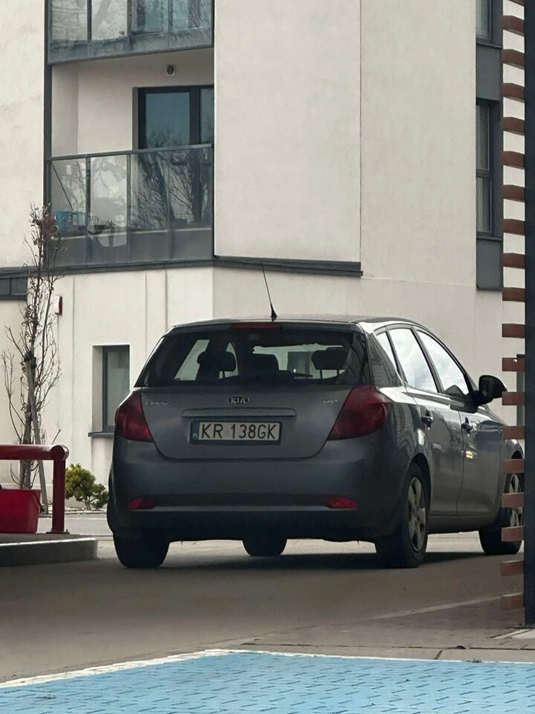 Gliniarze nieoznakowani.