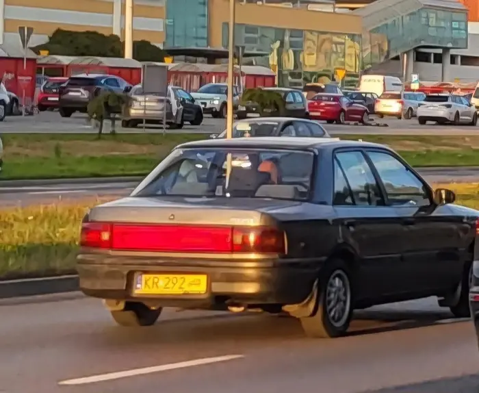 Jeździ po Krakowie i truje ludzi. Dawno nie trafiłem na chmurę tak gryzącego czarnego dymu z wydechu