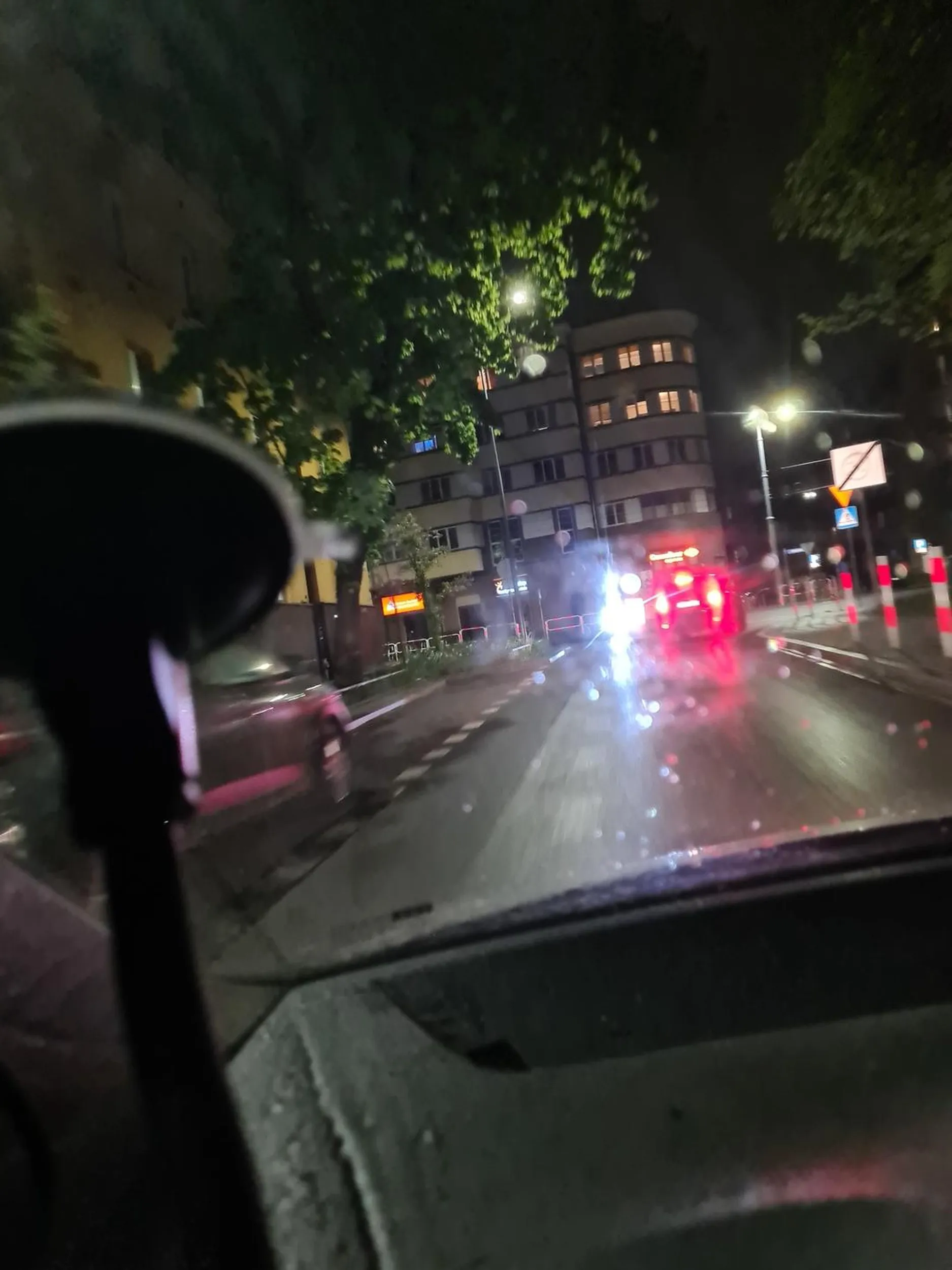 Kierowca wymusza pierwszeństwo