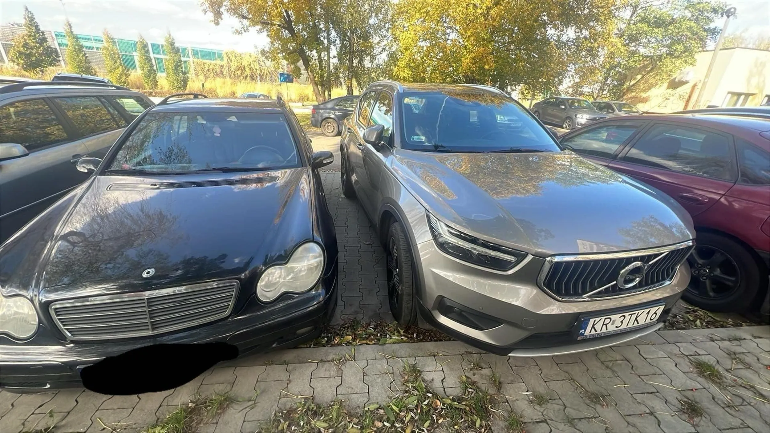 Dzięki za docenienie mojej sprawności fizycznej i dzienną dawkę gimnastyki podczas wsiadania od strony pasażera :DD