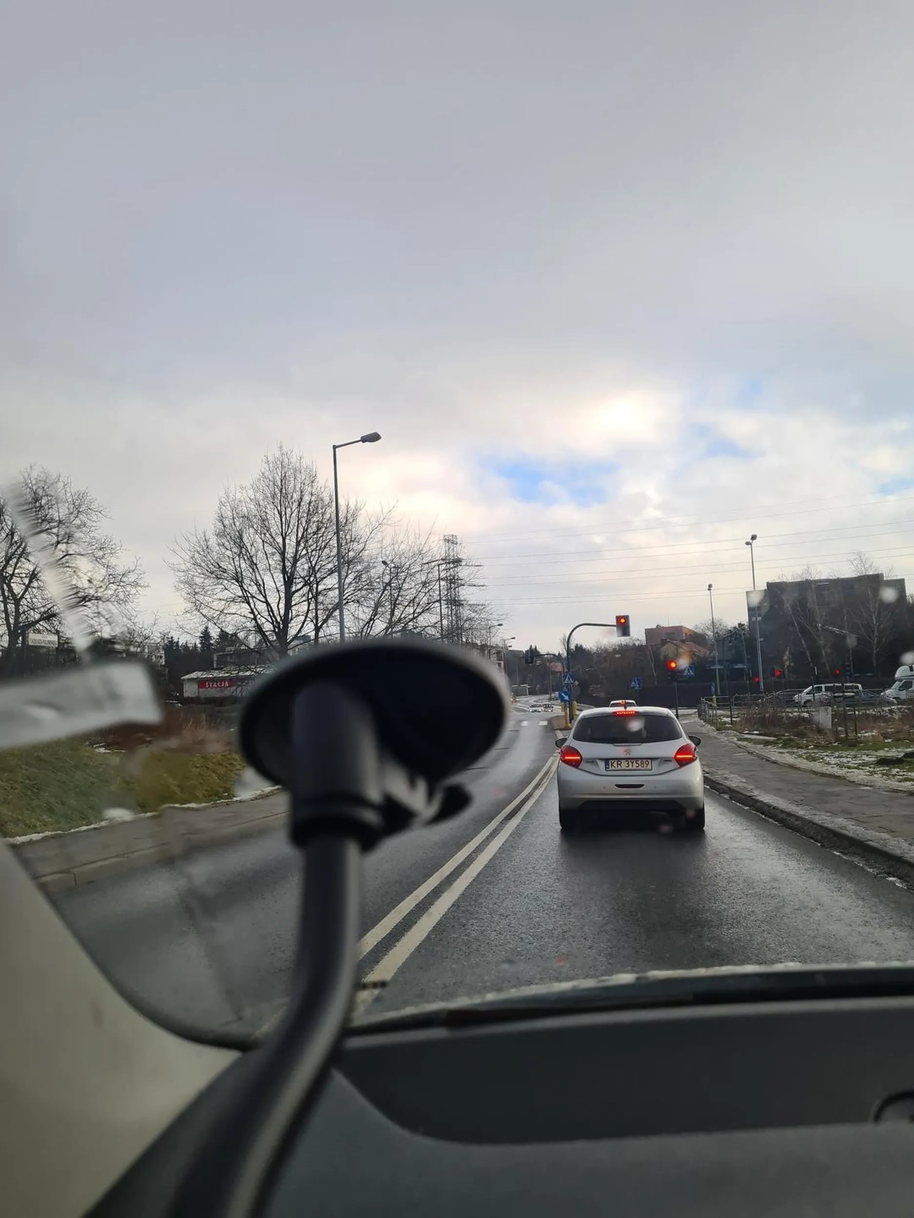 Kierowca wymusza pierwszeństwo