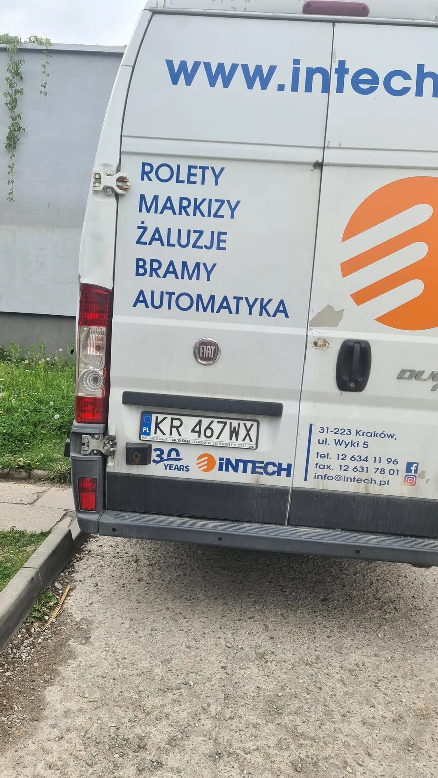 Brak możliwości wejścia na chodnik