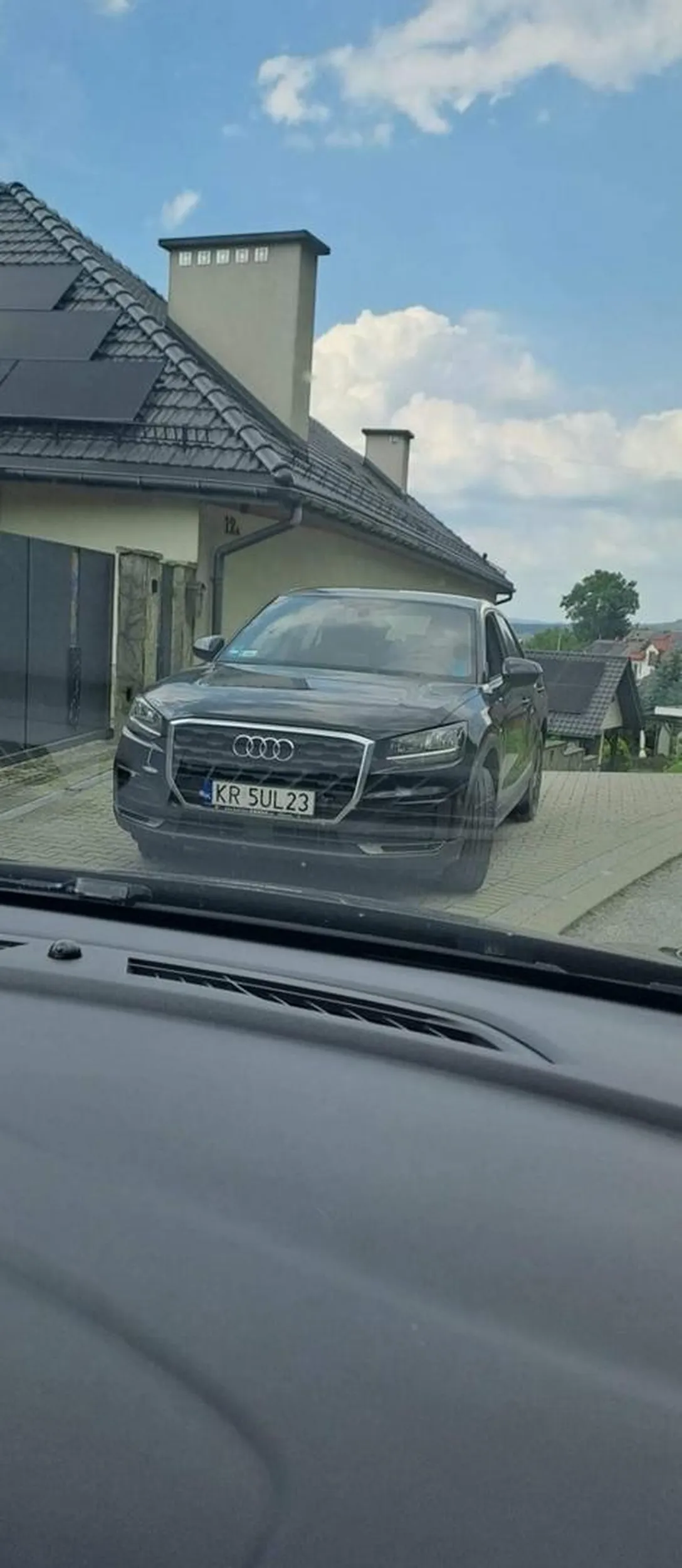 Pan który jeździ pod prąd i stwarza zagrożenie.