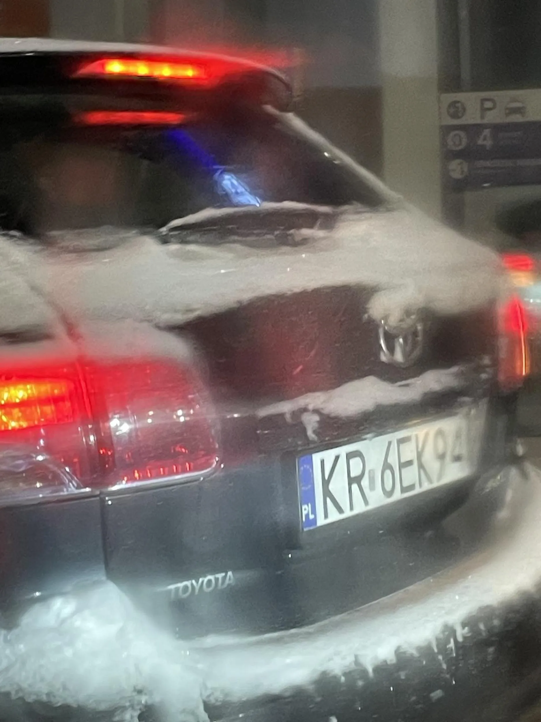 Coraz częściej myślę, że niektórzy oprócz kursu na prawo jazdy powinni zaliczyć obowiązkowy test kultury i dobrego wychowania.