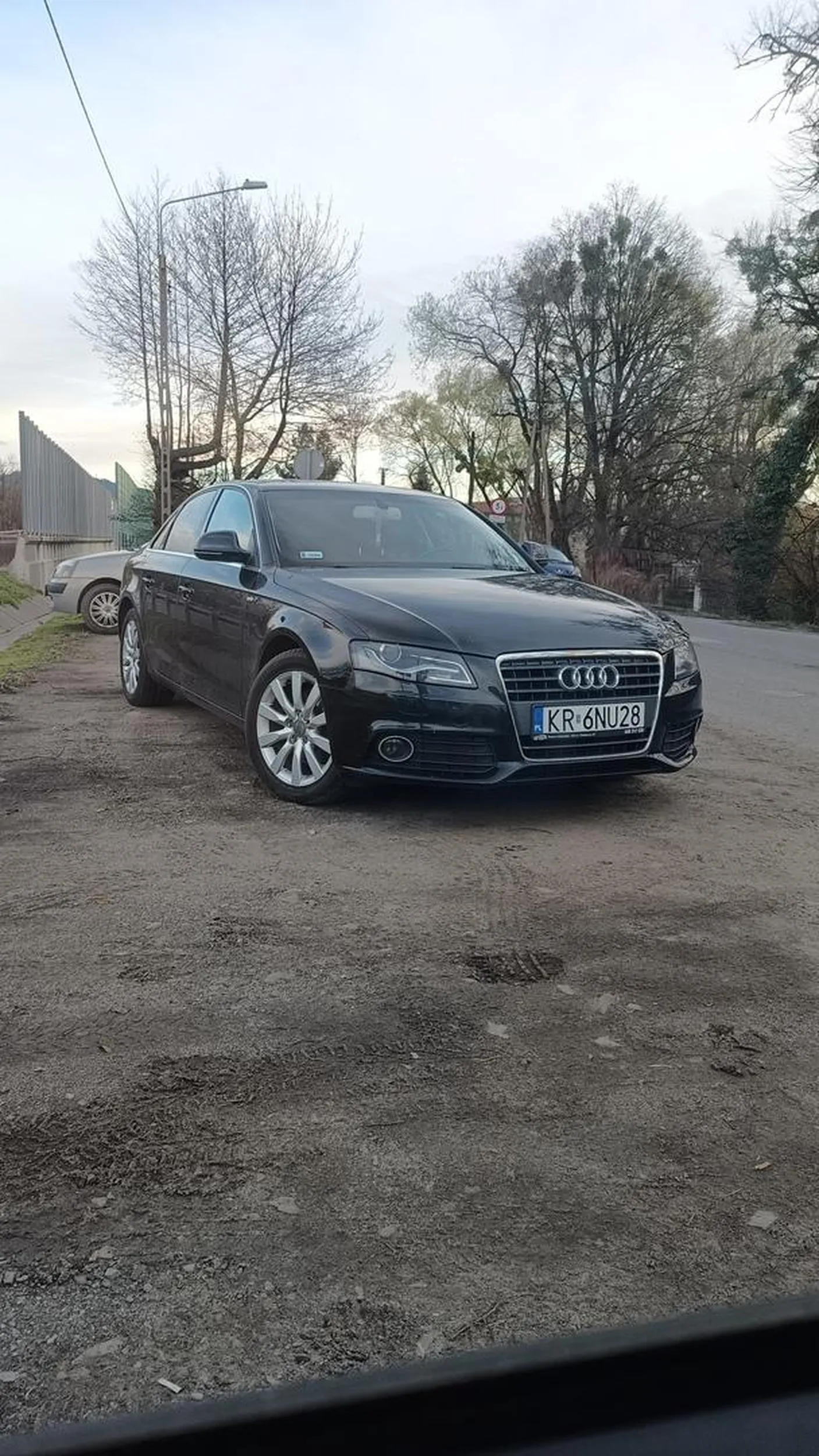 Pani umie jeździć tylko na papierze. Zając 3-4 miejsca to już sztuka. Bardzo nie pozdrawiam, mam nadzieję, że policja panią znajdzie. Nie pozdrawiam.