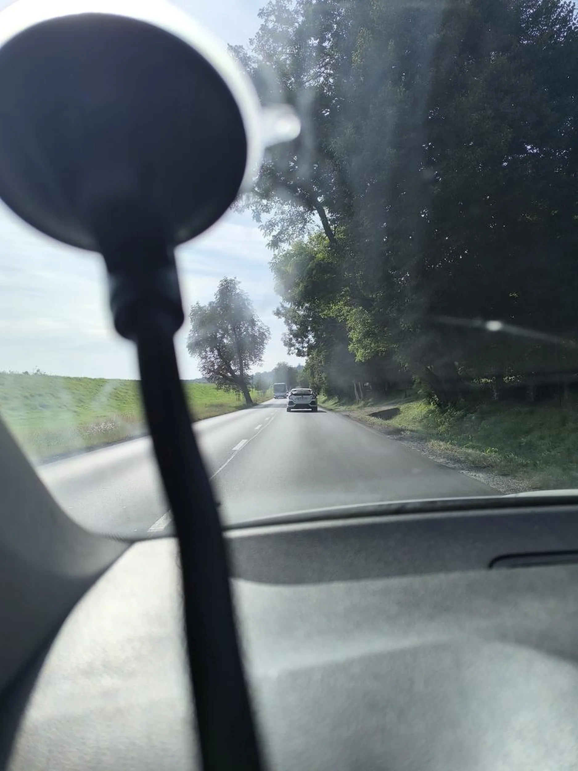 Kierowca wymusza pierwszeństwo