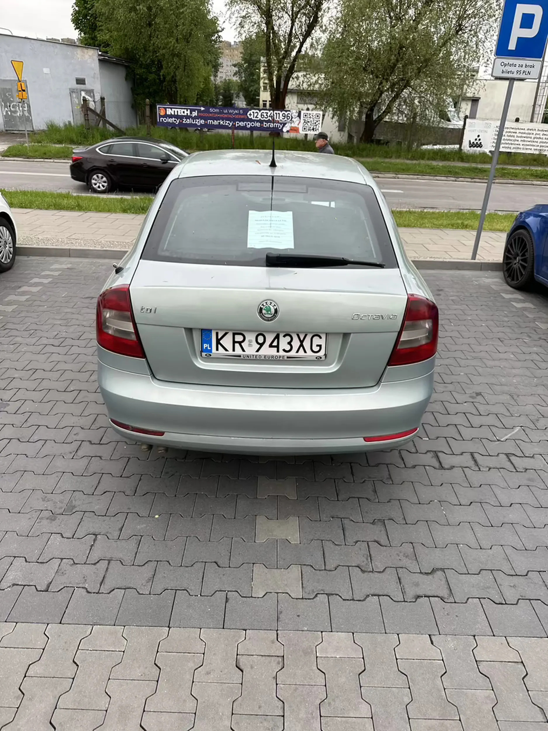 Przynajmniej zostawił numer telefonu ?