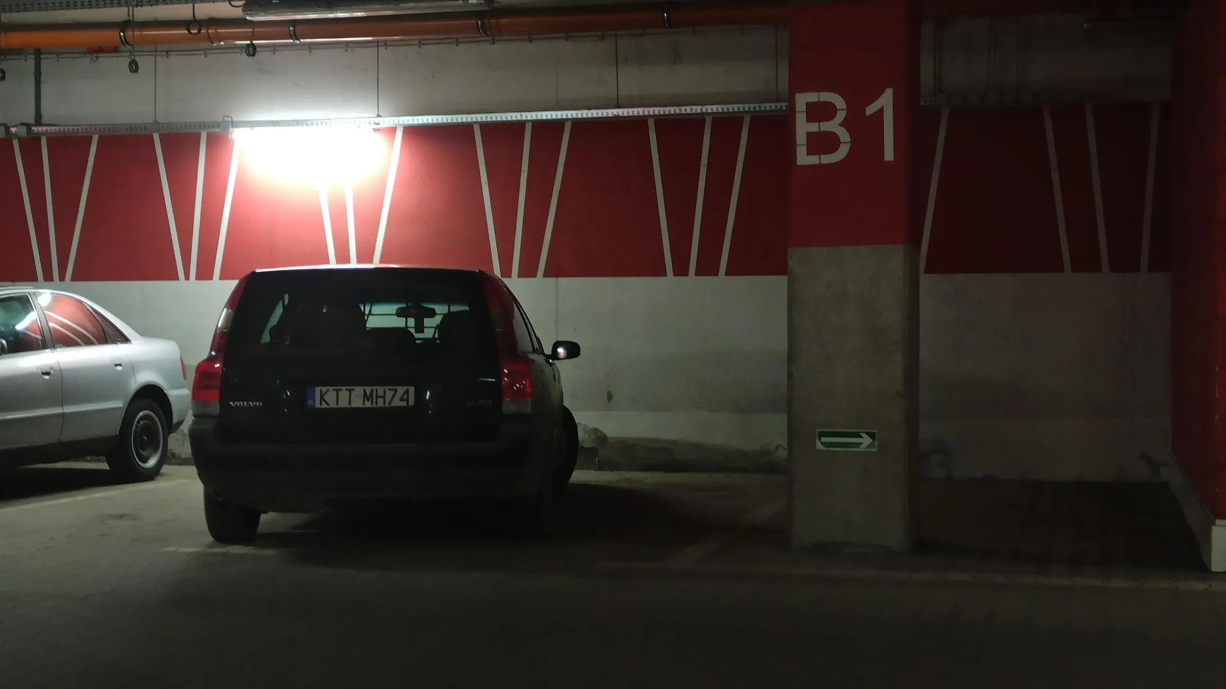 Gdy prosto w liniach stanąć na parkingu to za dużo