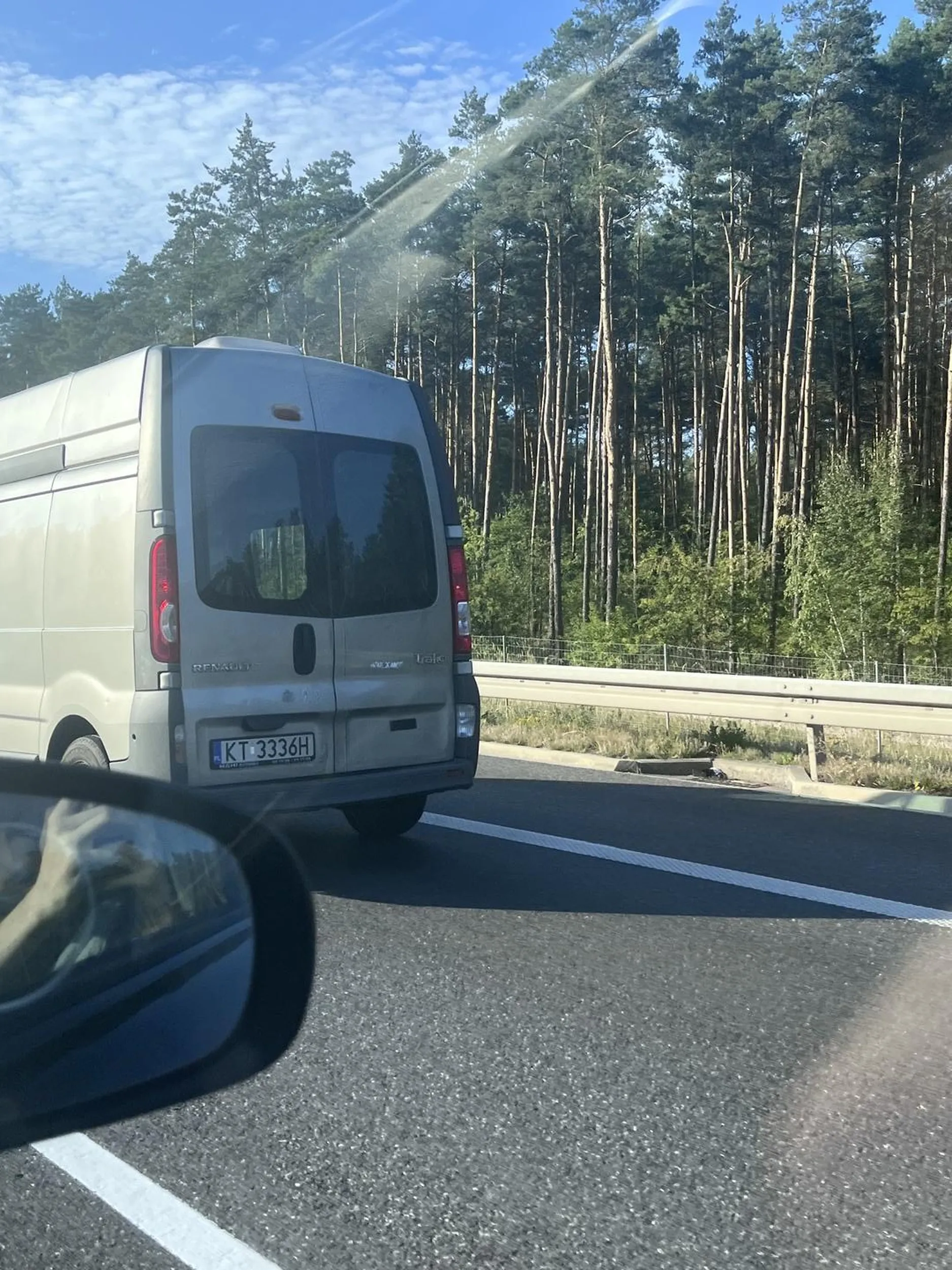 przyłapałem kierowcę na przewożenia nielegalni imigrantów  z niemiec do polski