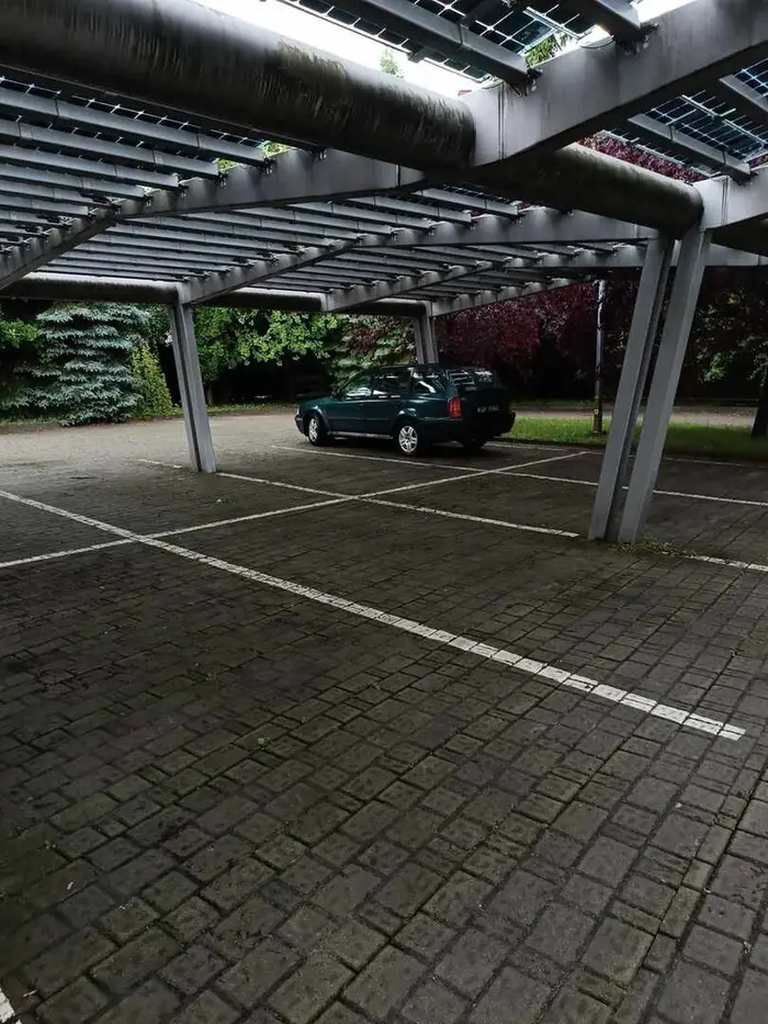 Piękny samochud, diselek robi mru mru