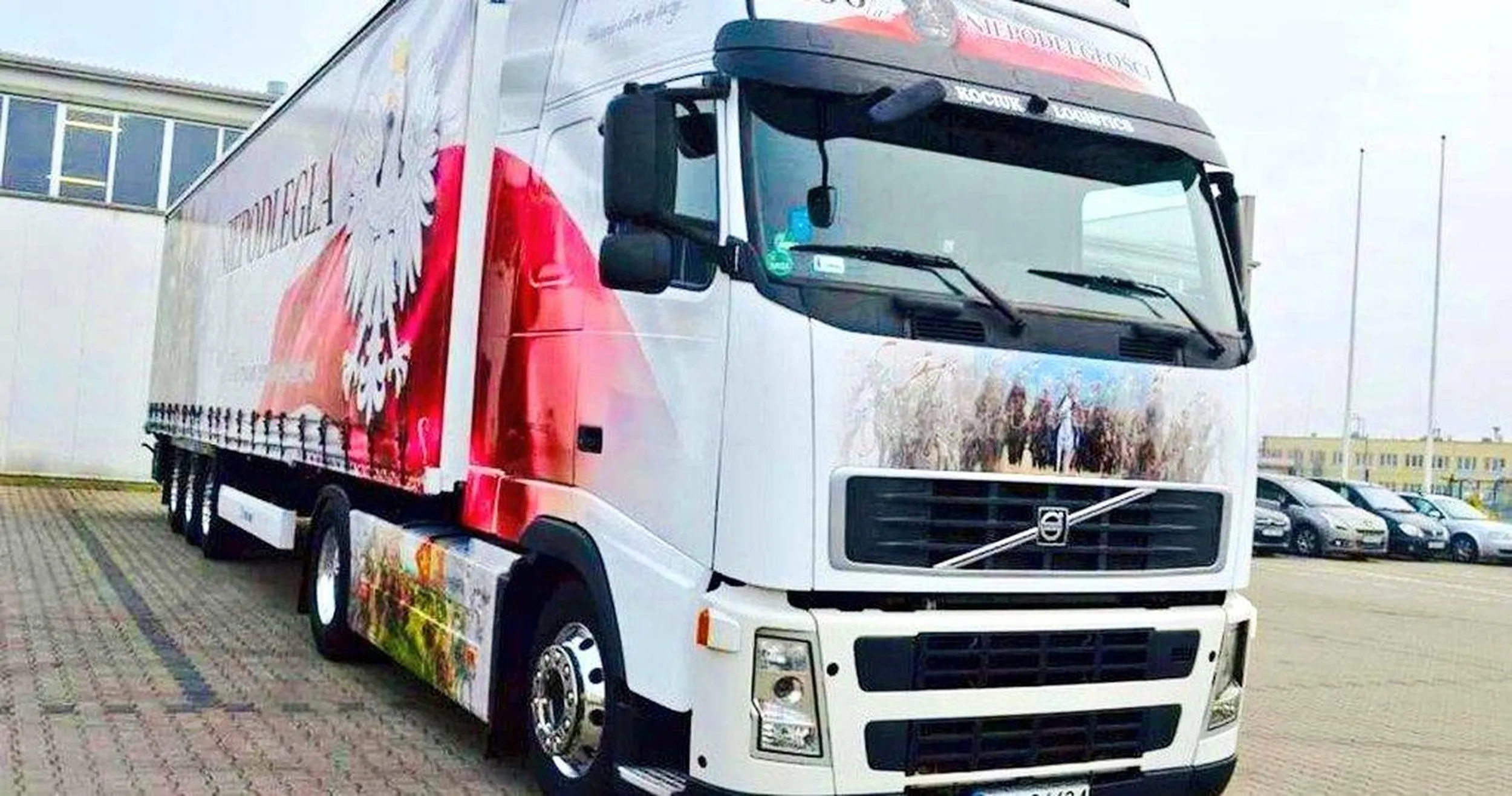 Czy ktoś widział ten zestaw z firmy Kociuk jadący z darami dla powodzian?