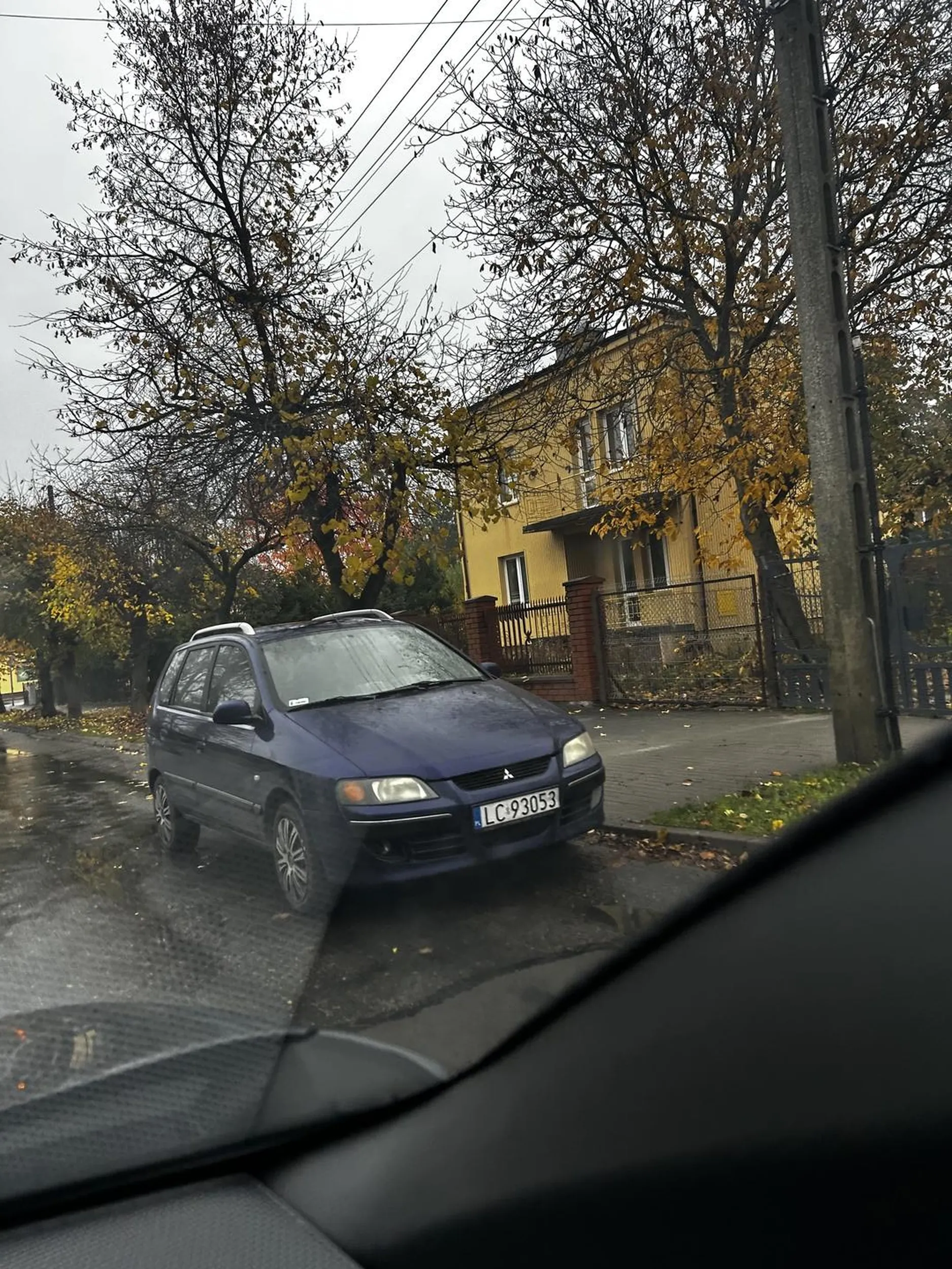 Najlepiej na samym środku zaparkuj