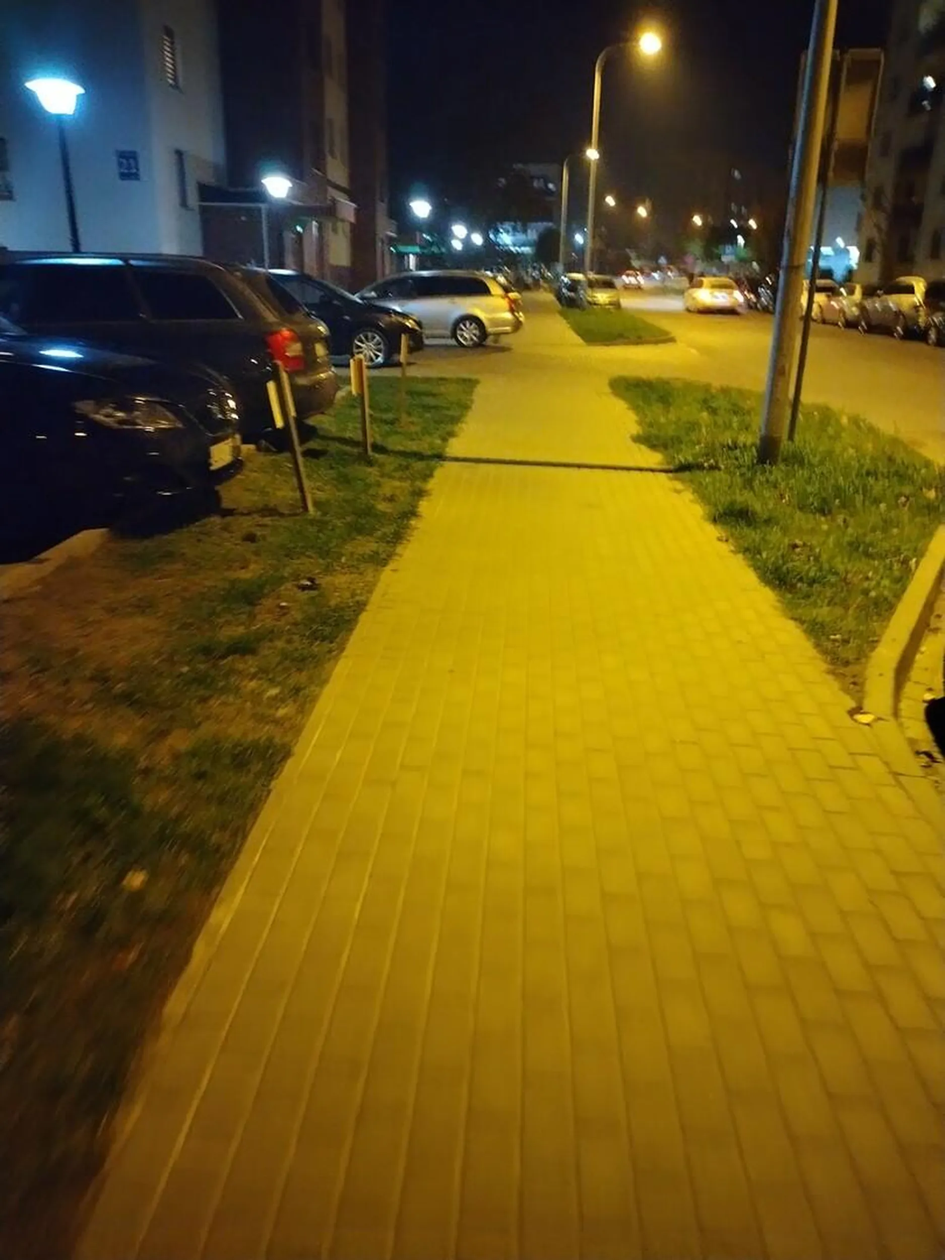 Prawdziwy najemca apartamentu 28 metrowego w prestiżowej dzielnicy czuby.