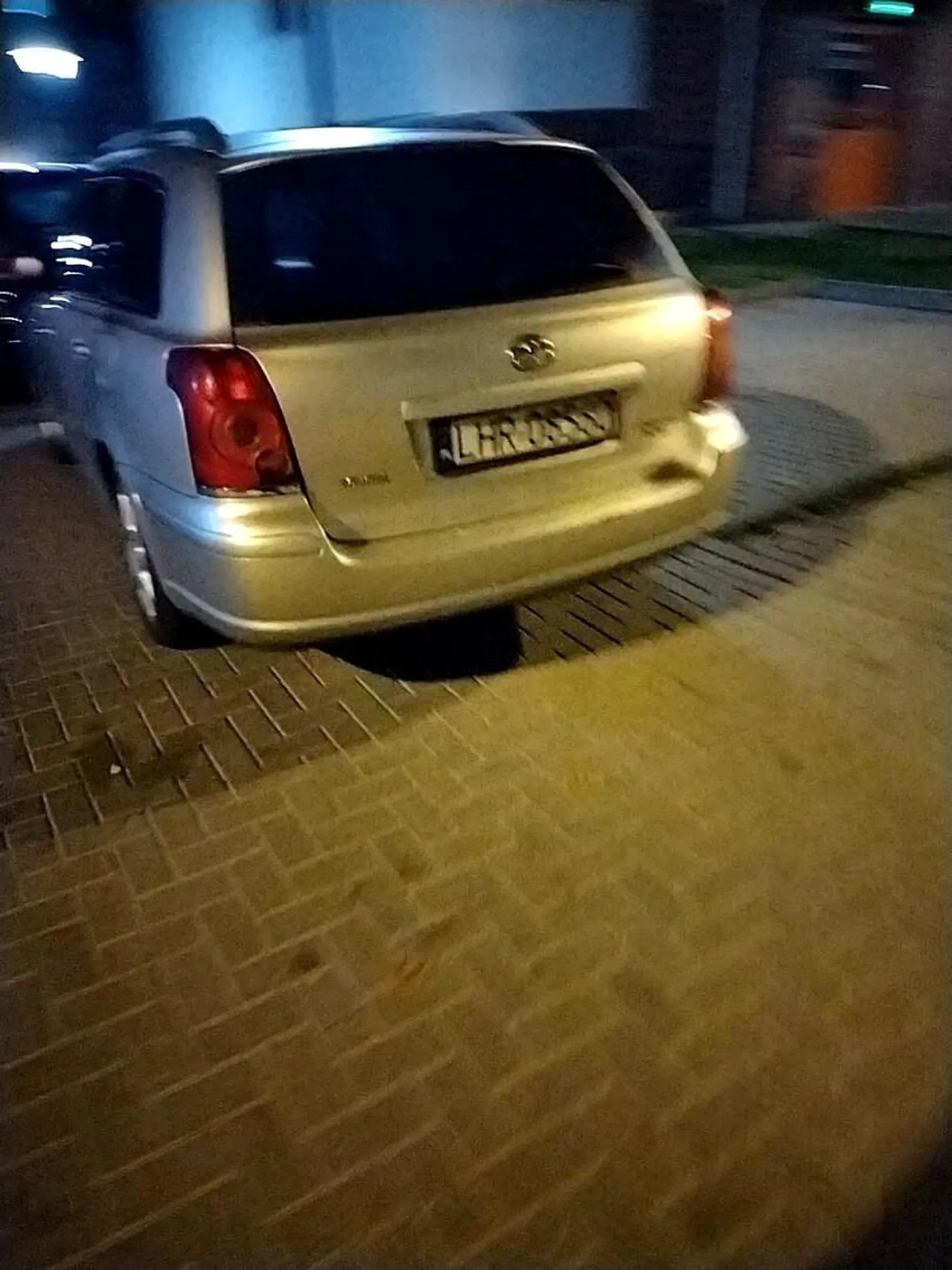 Prawdziwy najemca apartamentu 28 metrowego w prestiżowej dzielnicy czuby.