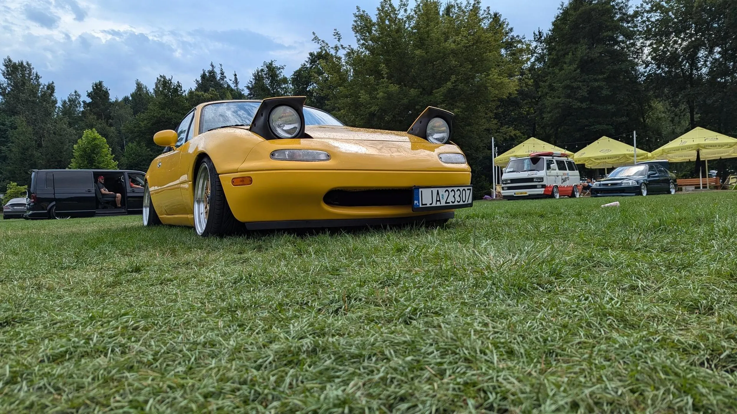 Zajebista miata, na zlocie właściciel nawet dał w niej posiedzieć, polecam allegrowicza