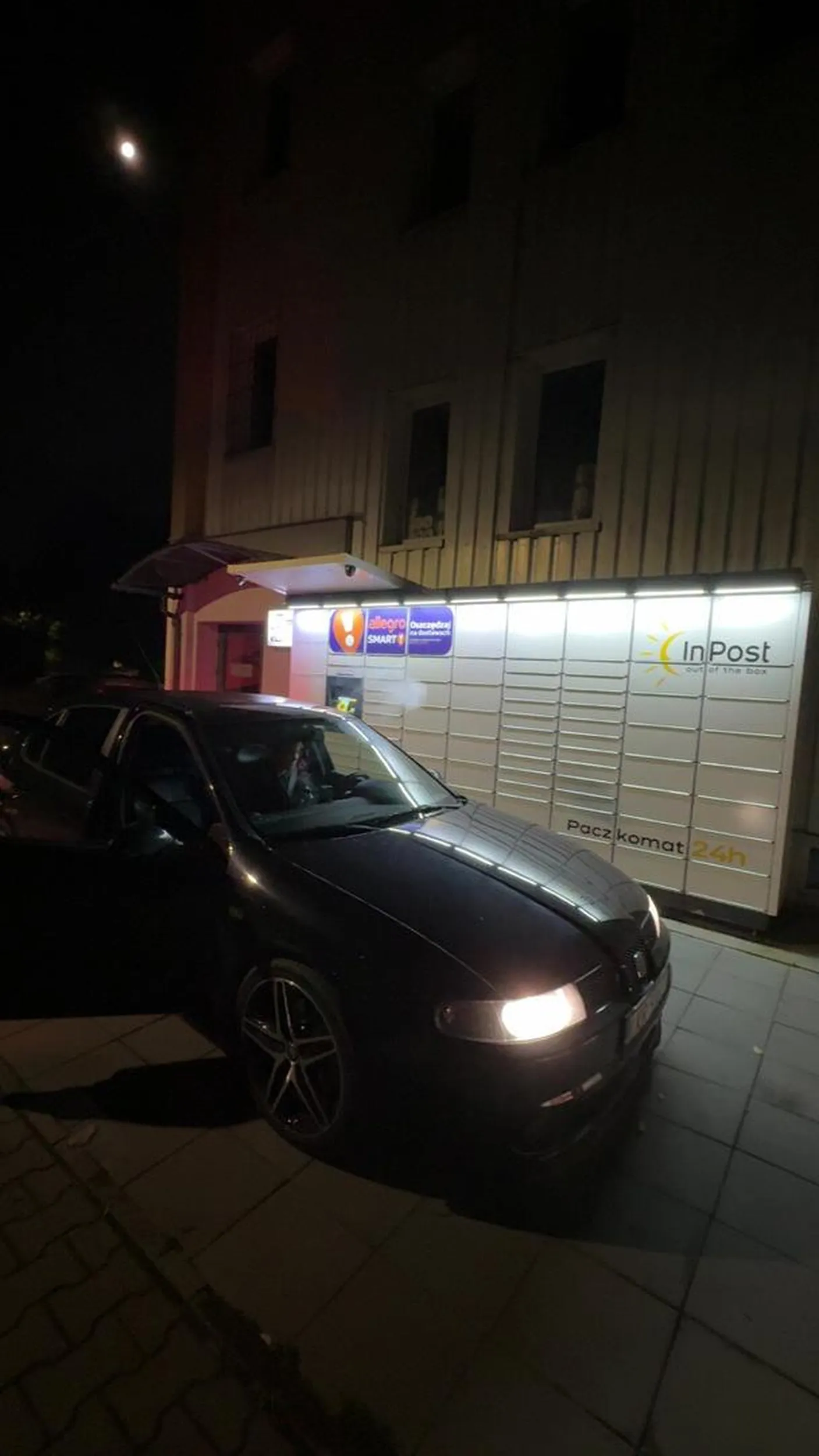 Prostak i cham parkuje w miejscu do tego niewyznaczonym