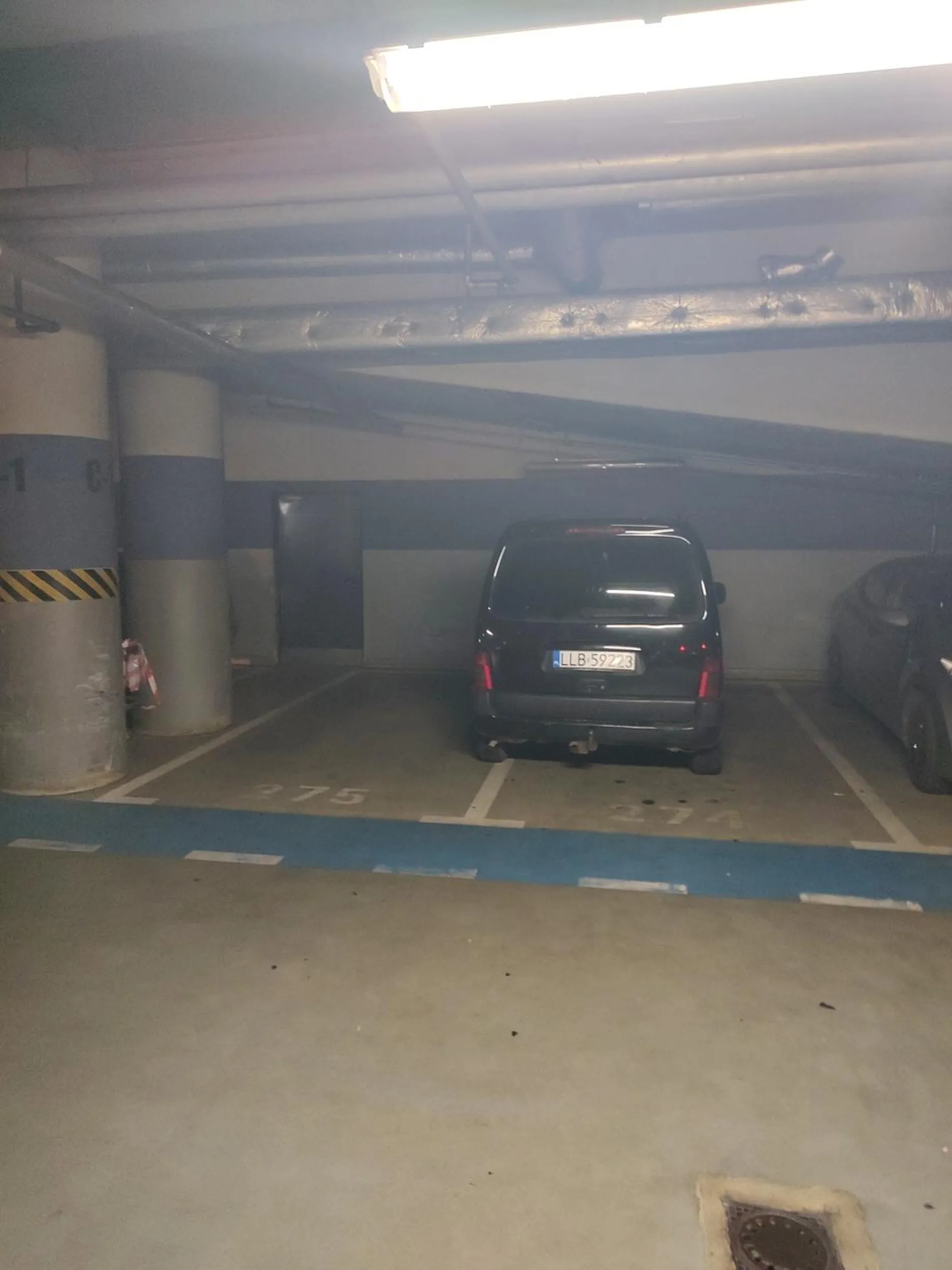 Polecam podszkolić umiejętności parkowania ?