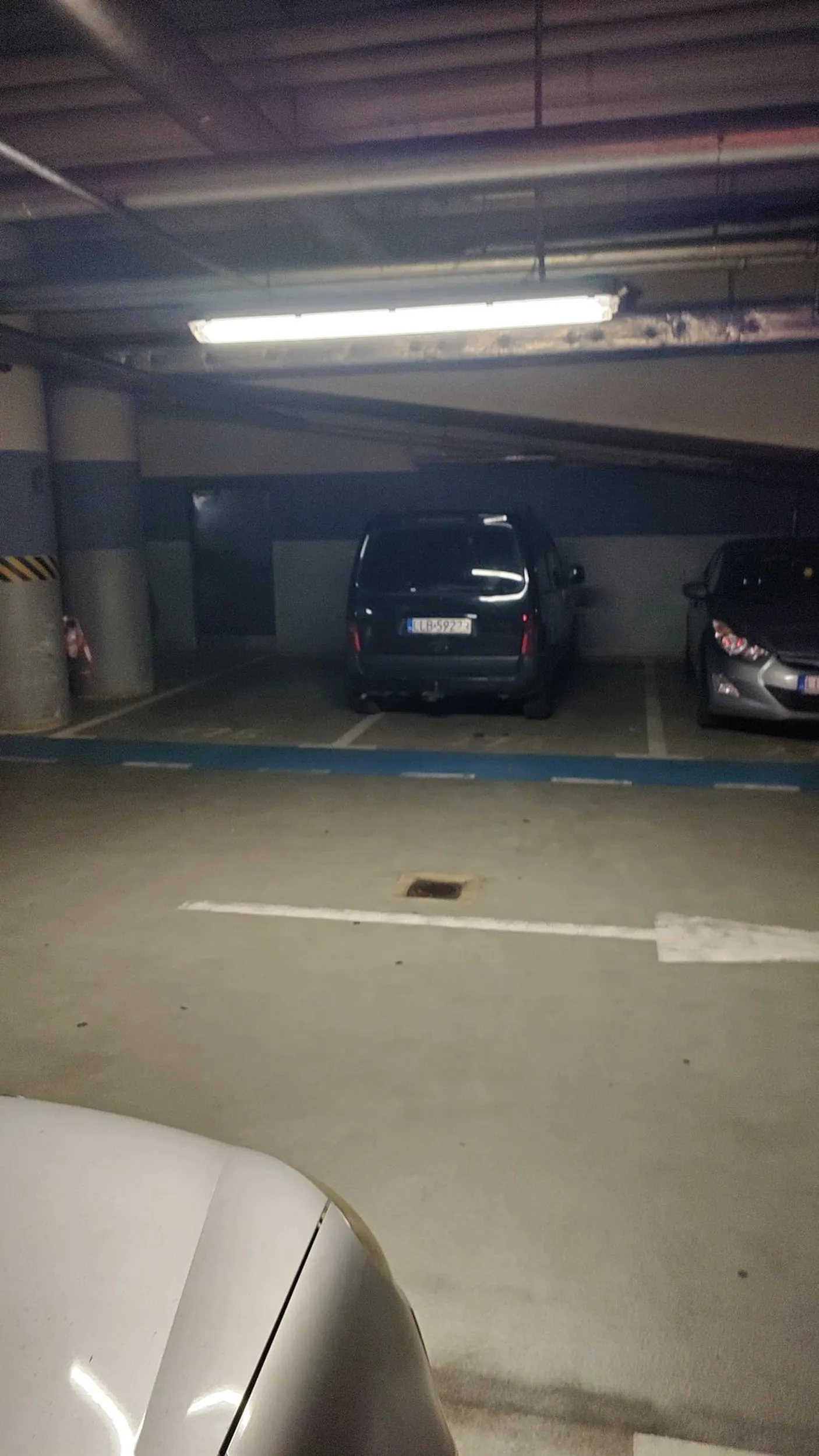 Polecam podszkolić umiejętności parkowania ?