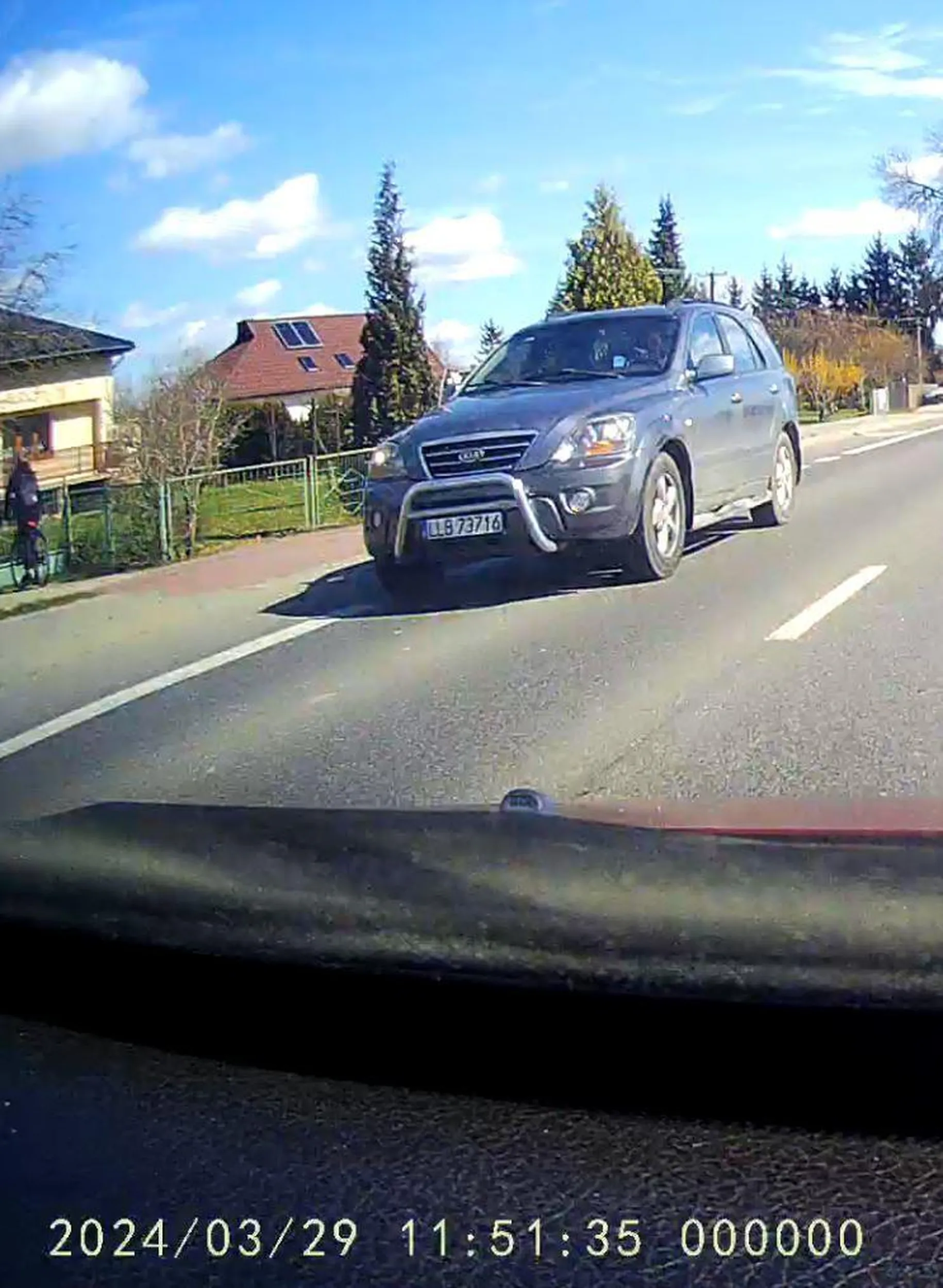 nie gadaj przez ten telefon jak jedziesz