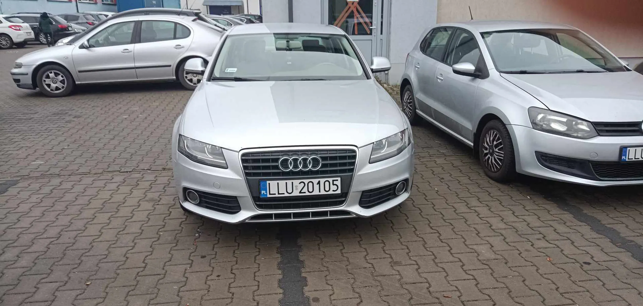 Oczy ktoś zabrał czy brak rozumu. Standardowo 4 zera na masce i 5 za kółkiem