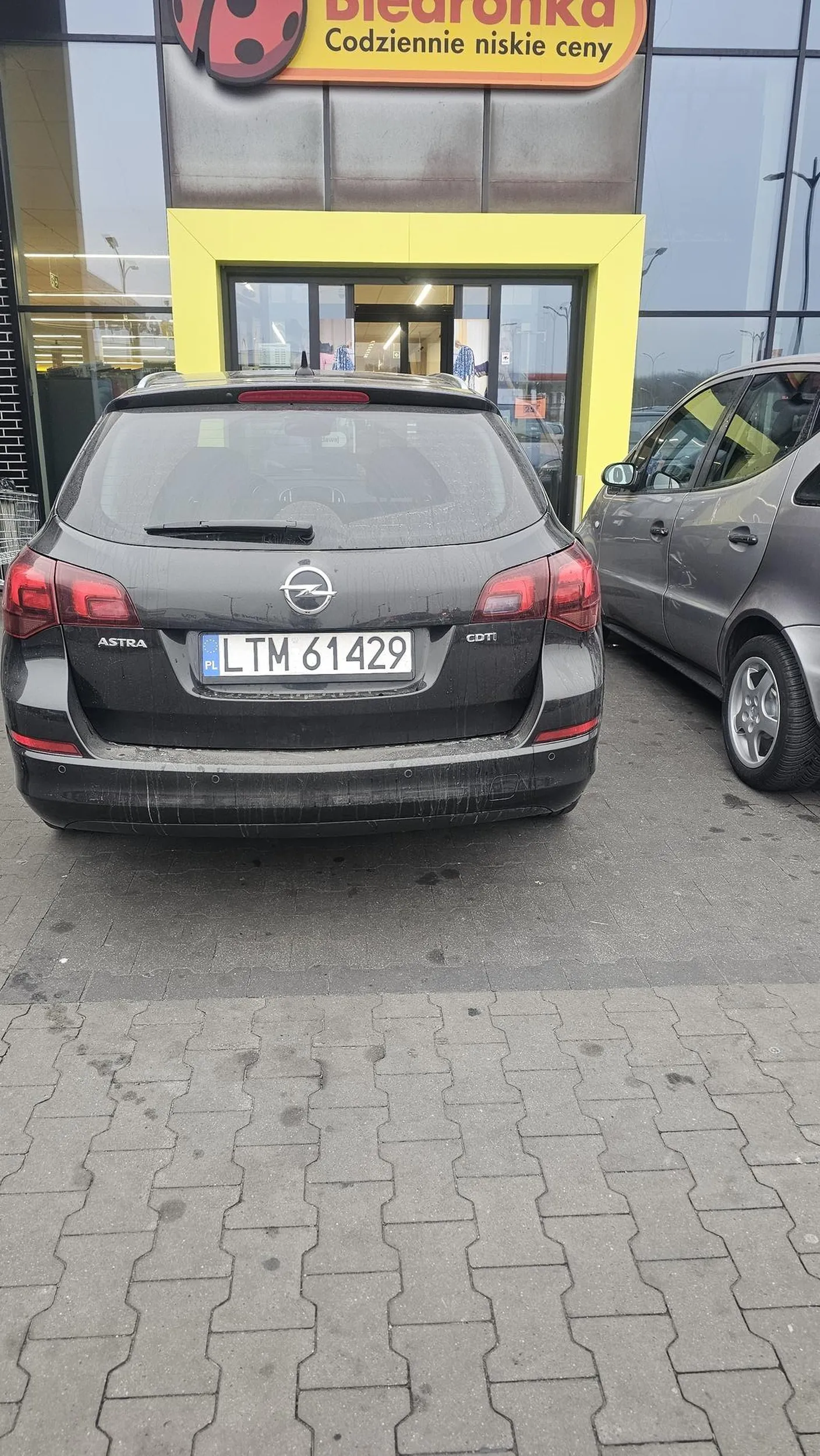 Do sklepu jeszcze wjedz!